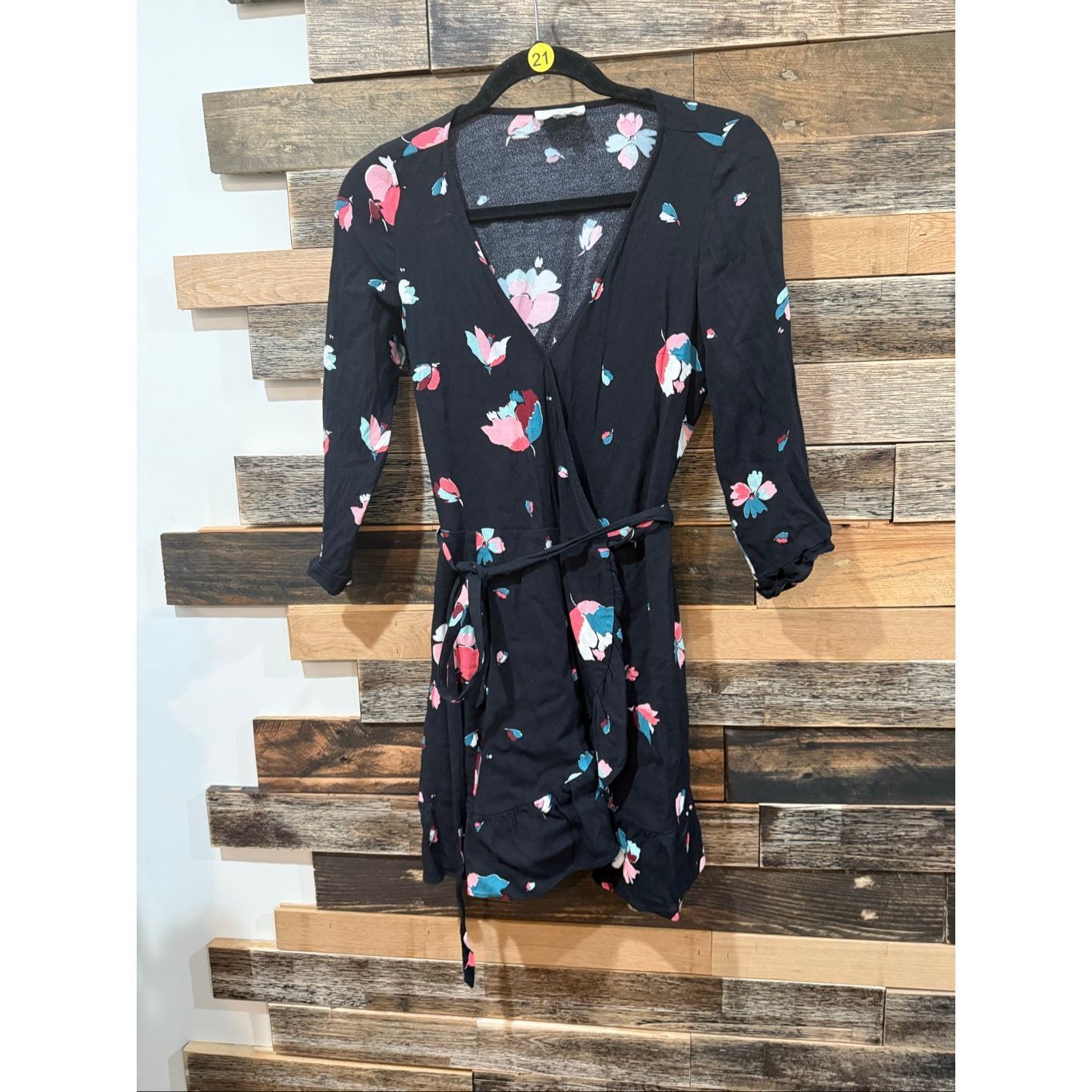 Sezane Sezane Elena Floral Printed Wrap Ruffle Mini Viscose Dress S Size S / US 4 / IT 40 - 2 Thumbnail