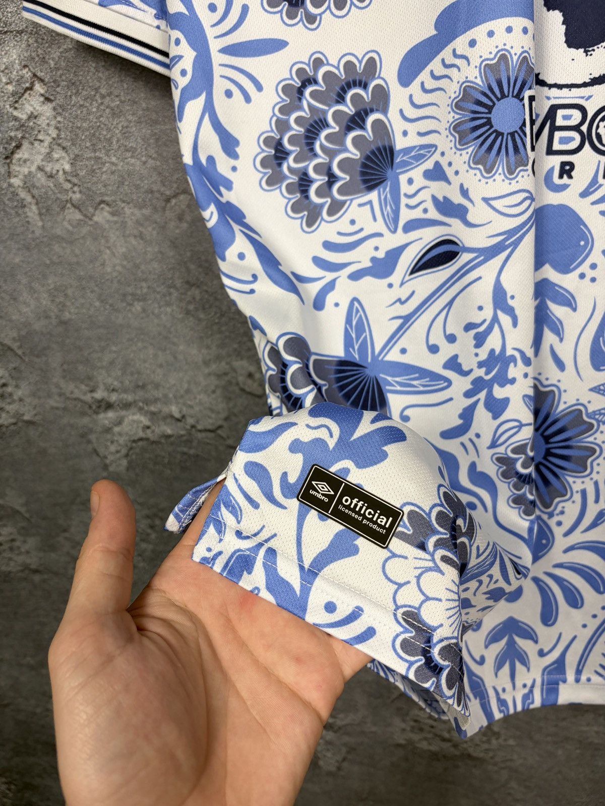 Umbro Umbro Cambridge United FC 2024/25 Away Jersey Floral Print Size US XXL / EU 58 / 5 - 8 Thumbnail