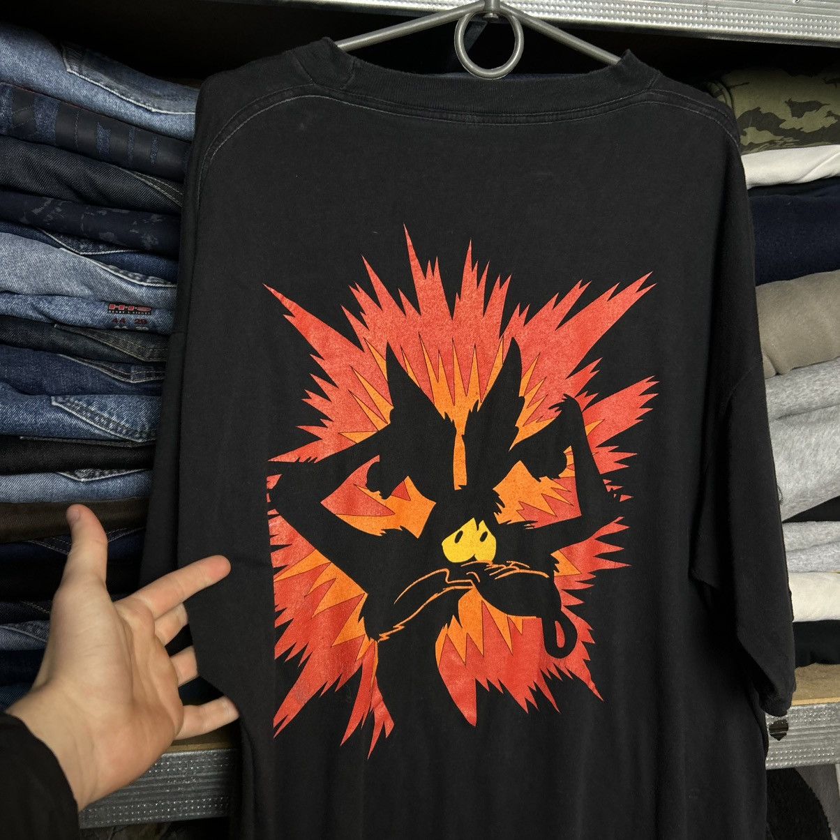 Warner Bros Vintage Looney Tunes Warner Bros 1992 Cartoon tee size L Size US L / EU 52-54 / 3 - 10 Thumbnail