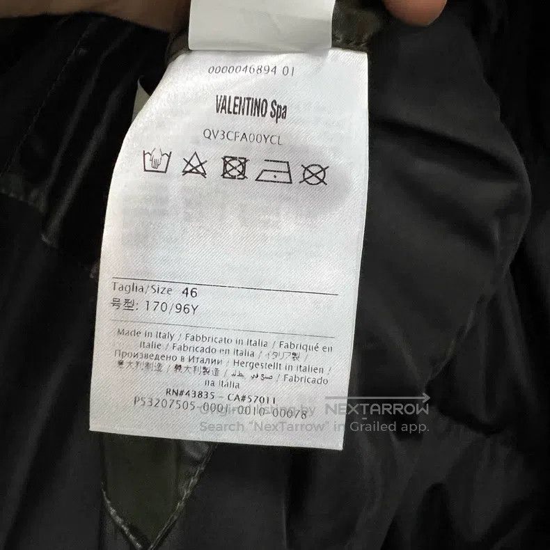 Valentino Valentino Camouflage down jacket Size US S / EU 44-46 / 1 - 4 Thumbnail