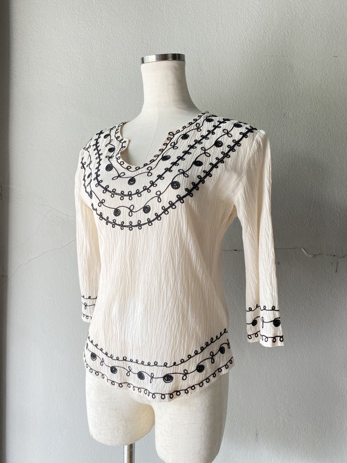 Donna Morgan MORGAN White Blouse with Black Embroidery Size M / US 6-8 / IT 42-44 - 14 Thumbnail