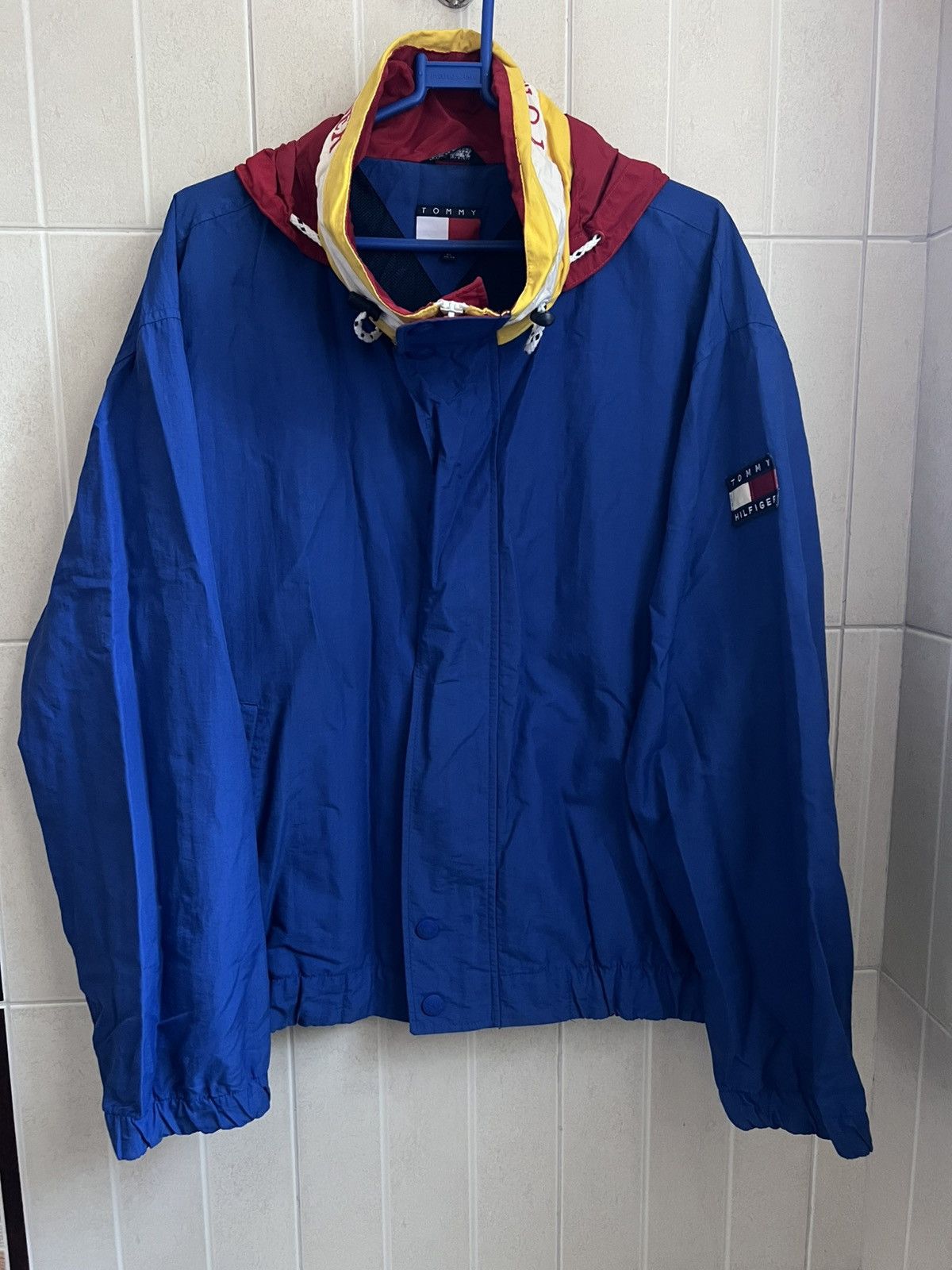 Tommy Hilfiger VINTAGE TOMMY HILFIGER NYLON WINDBREAKER BLUE JACKET Size US XL / EU 56 / 4 - 1 Thumbnail