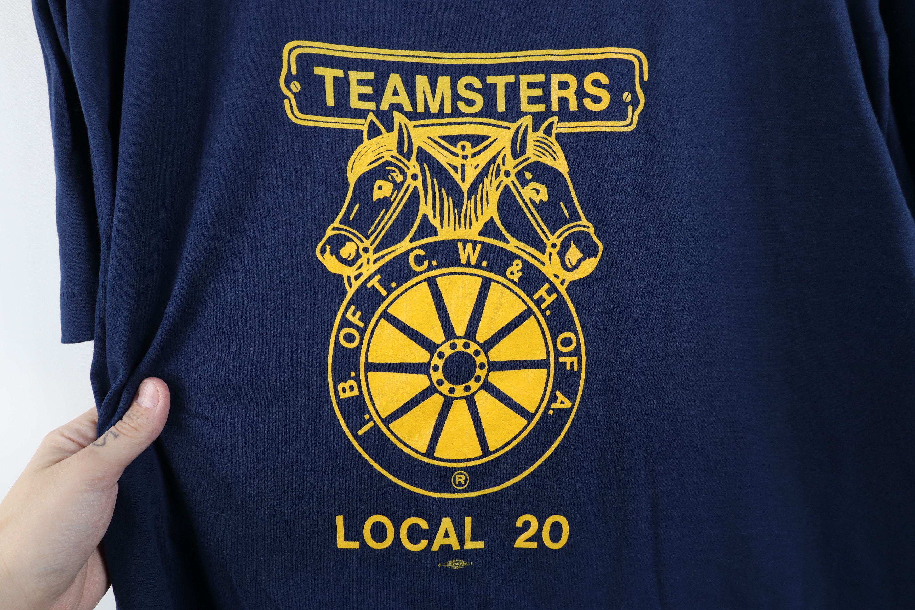 Vintage Vintage 80s 90s Union Local 20 Short Sleeve T-Shirt Blue USA Size US XL / EU 56 / 4 - 4 Thumbnail