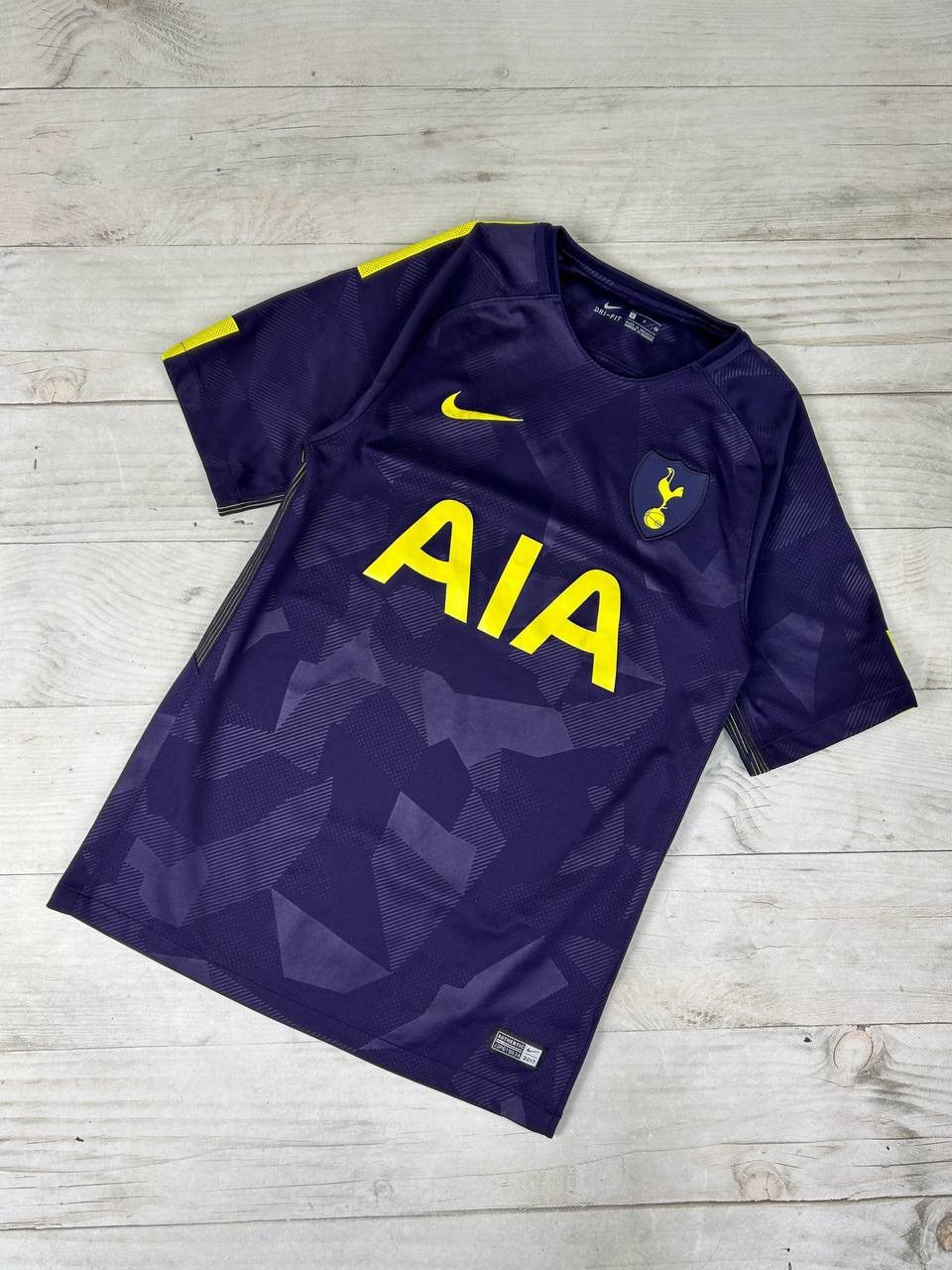 Nike Nike Tottenham Hotspur 2017 2018 Third Shirt Soccer Jersey Size US S / EU 44-46 / 1 - 1 Thumbnail