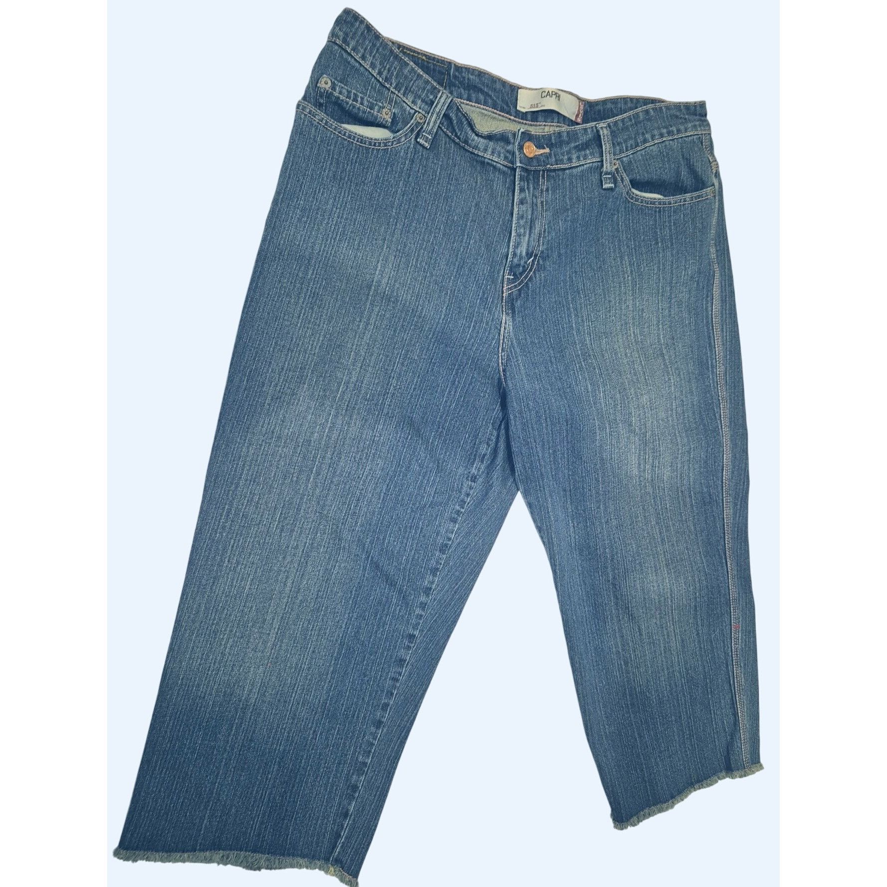 Levi's Levis Womens 18 516 Capri Jeans Blue Denim Cut-Off Style Jus Size 40" / US 18 - 2 Thumbnail