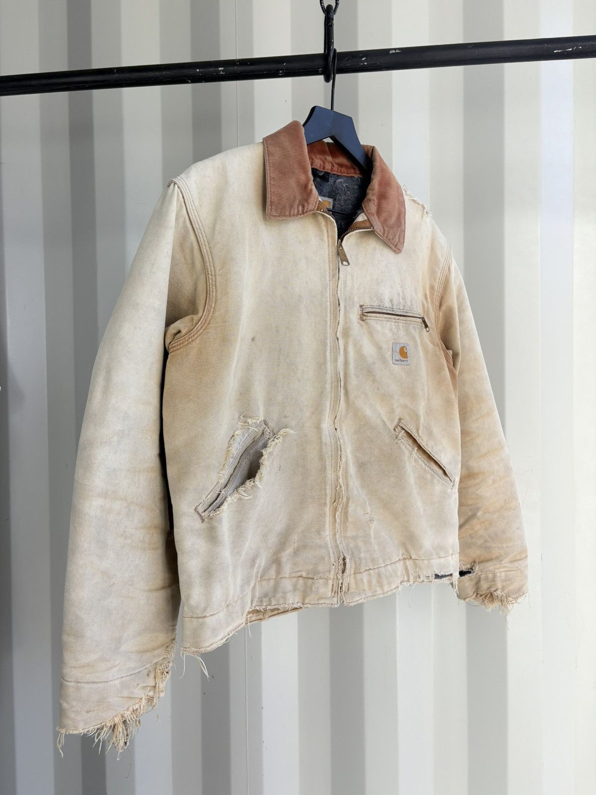 Carhartt Vintage Carhartt Detroit Faded Thrashed Jacket GRUNGE Size US L / EU 52-54 / 3 - 2 Thumbnail