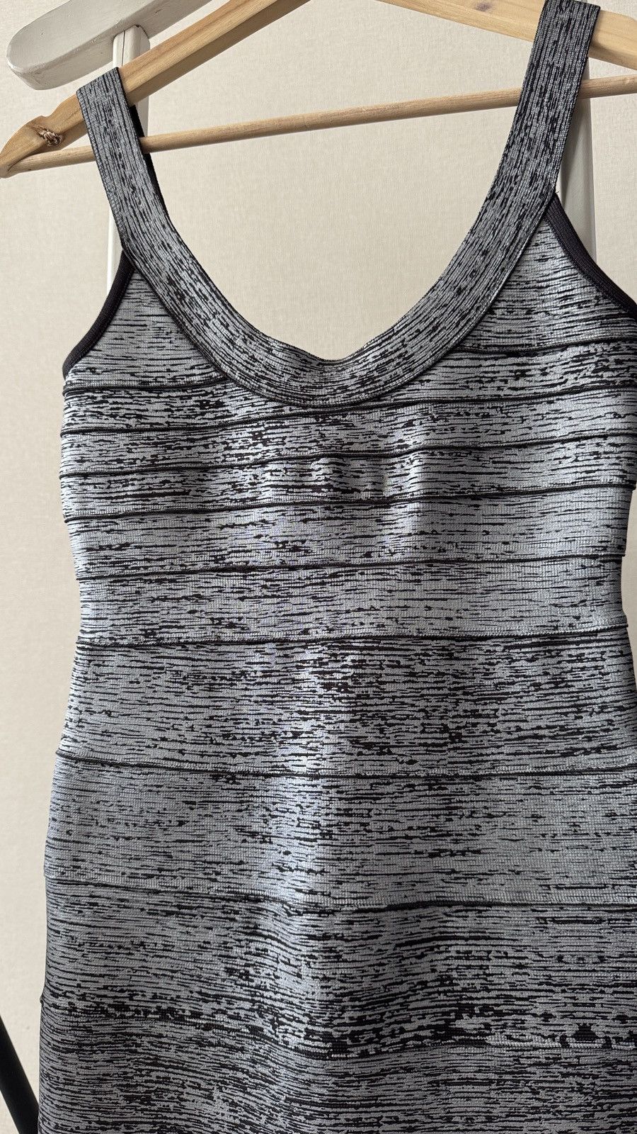 Herve Leger Bandage Metallic Scuff Dress Rihanna Herve Leger Style Size S / US 4 / IT 40 - 2 Thumbnail
