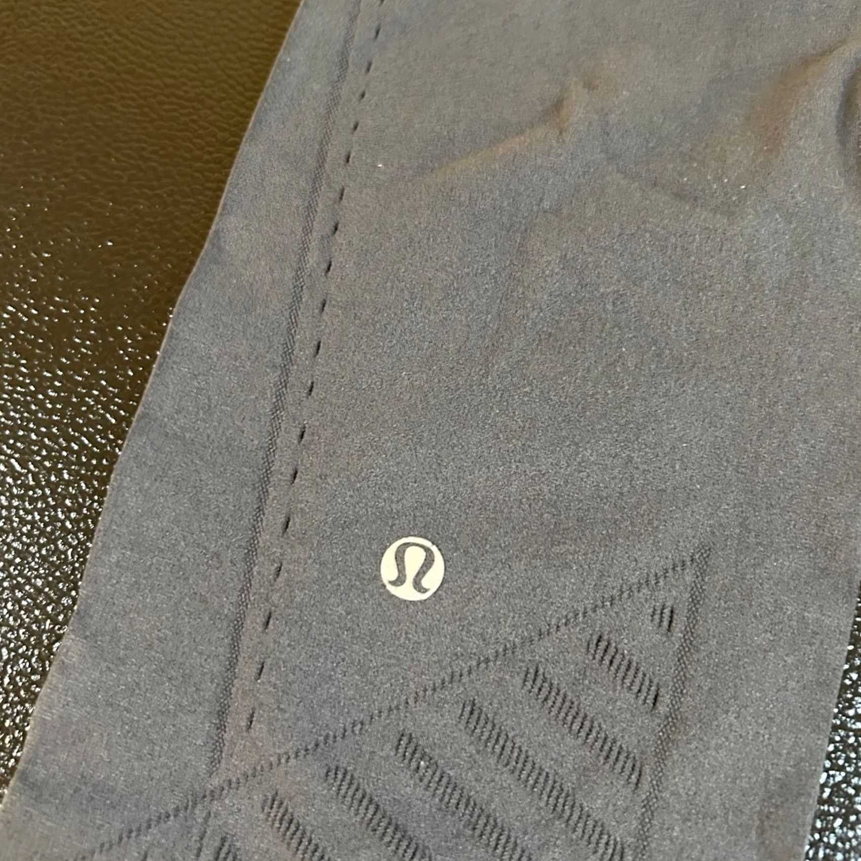 Lululemon Lululemon Ebb To Street Leggings Women Small Gray Seamless Cropped Size 28" / US 6 / IT 42 - 3 Thumbnail