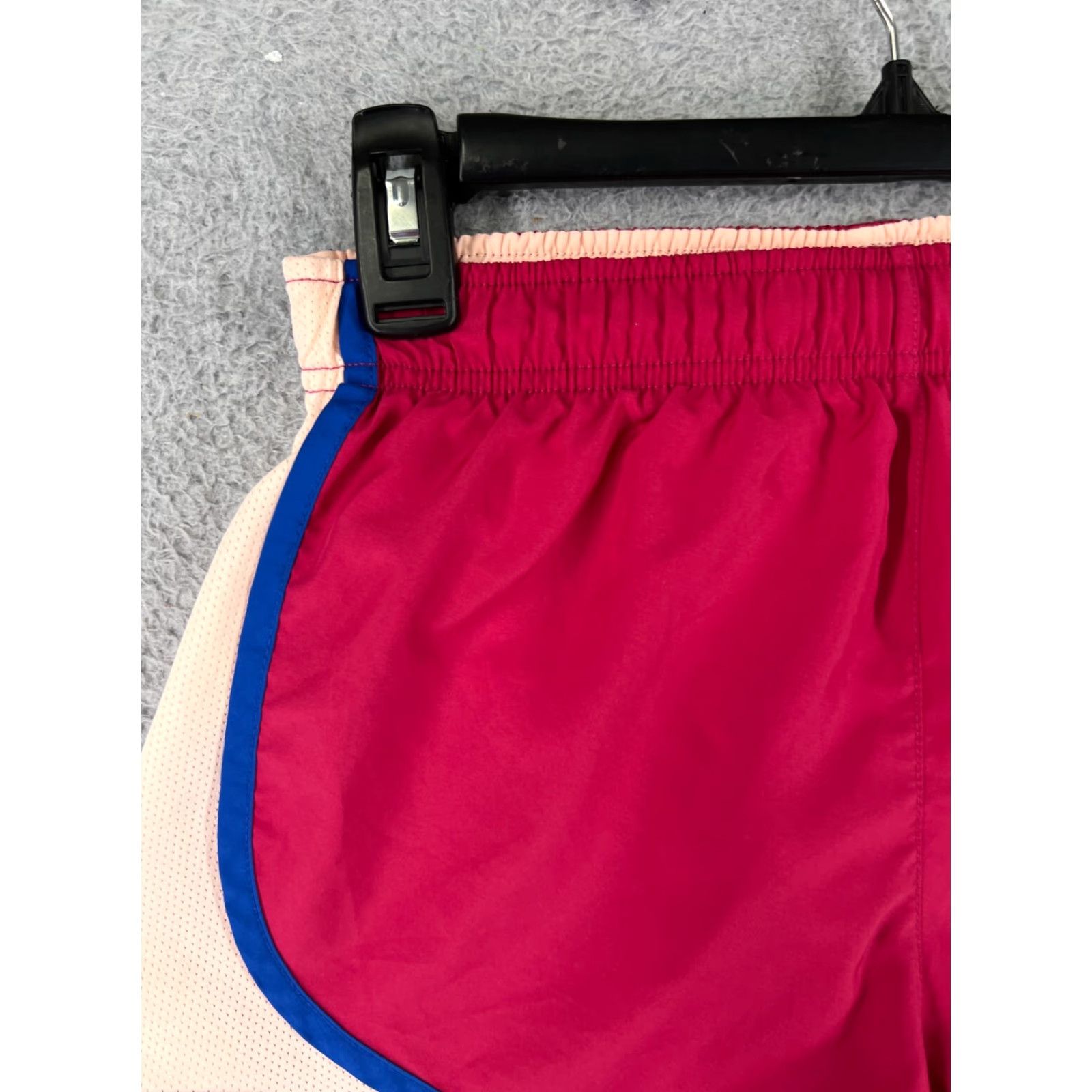 Nike VINTAGE Nike Shorts Womens XS Pink Dri-Fit Elastic Waist Athletic Shorts Womens XS Pink Nike Size 26" / US 2 / IT 38 - 7 Thumbnail