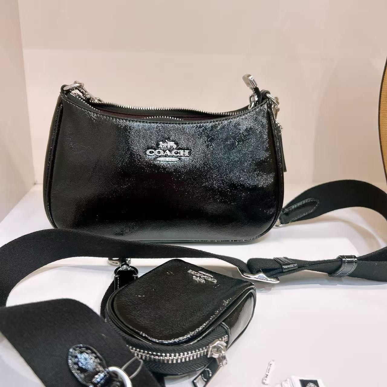 Coach NWT COACH Teri Shoulder Bag With Pouch CCD78 Size ONE SIZE - 2 Thumbnail