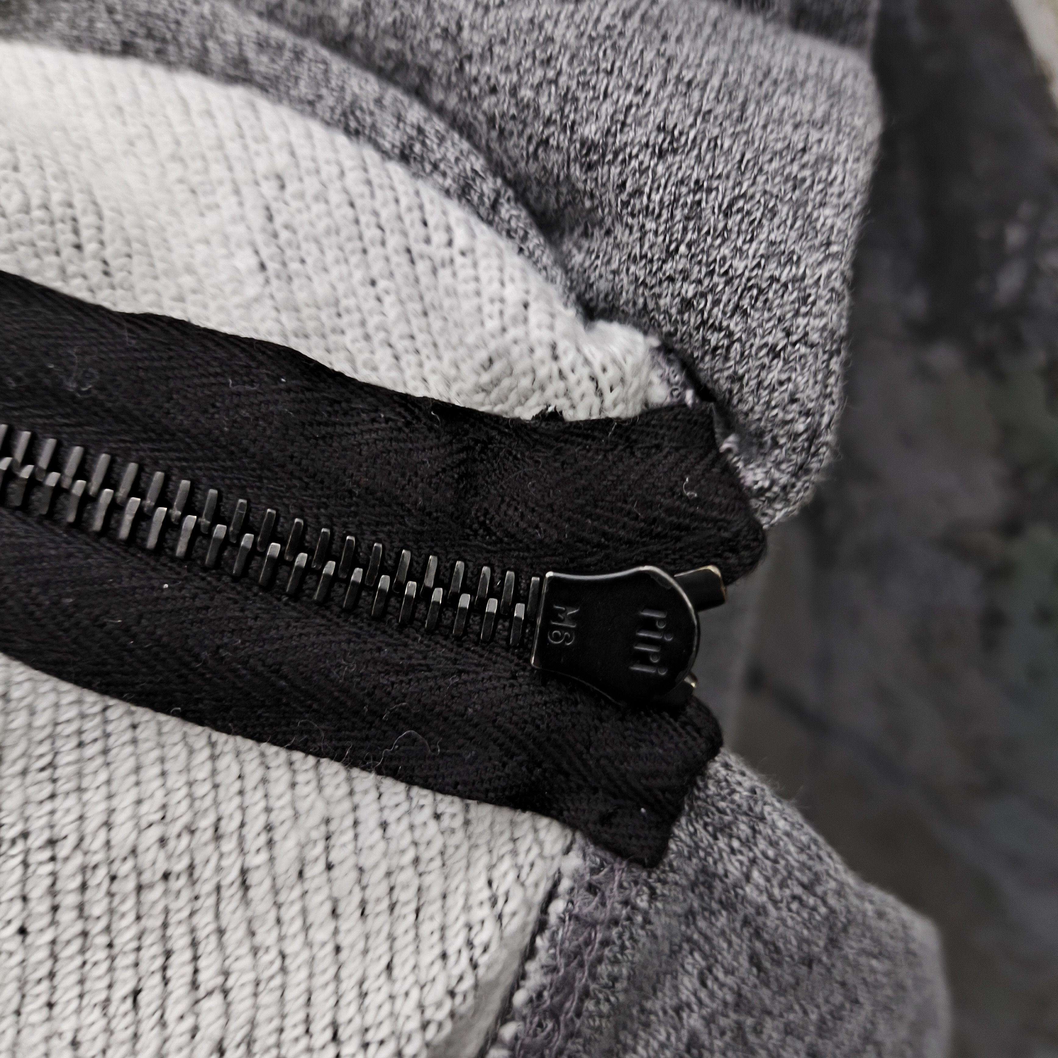 John Elliott John elliott hooded villain sz tag 1 Size US S / EU 44-46 / 1 - 6 Thumbnail