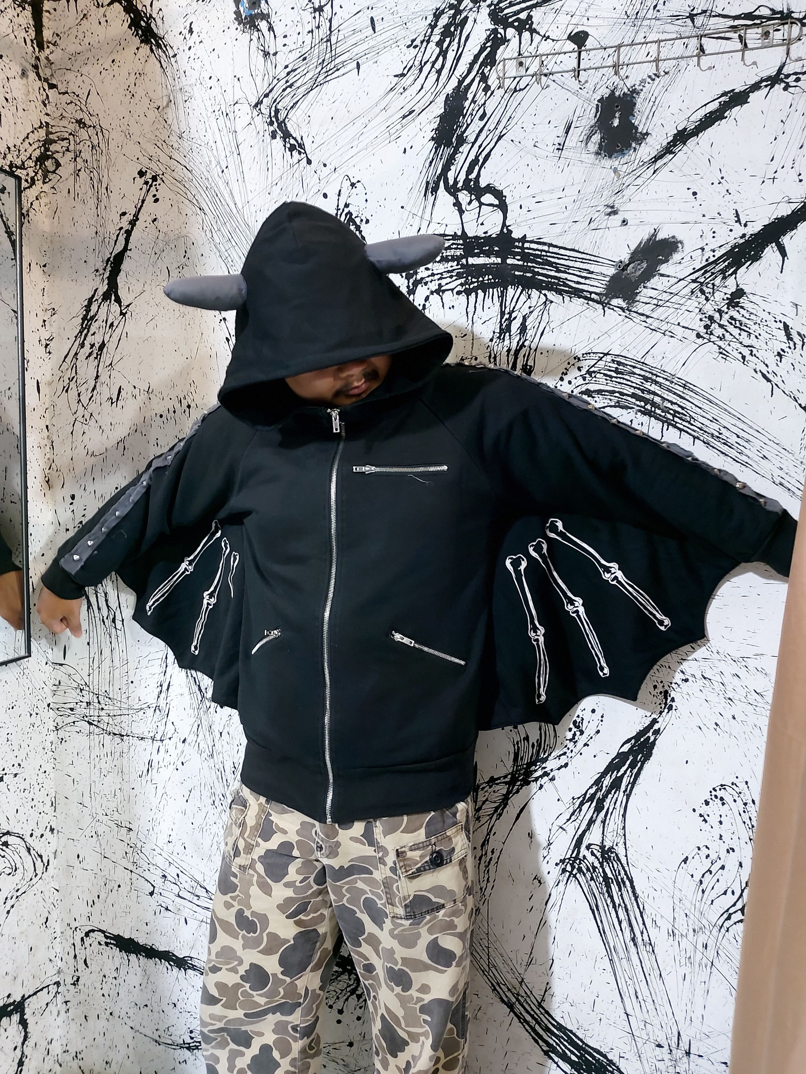Designer Gald News Durable wear Bat skeleton Hoodie Zip Up Studd Size M / US 6-8 / IT 42-44 - 2 Thumbnail