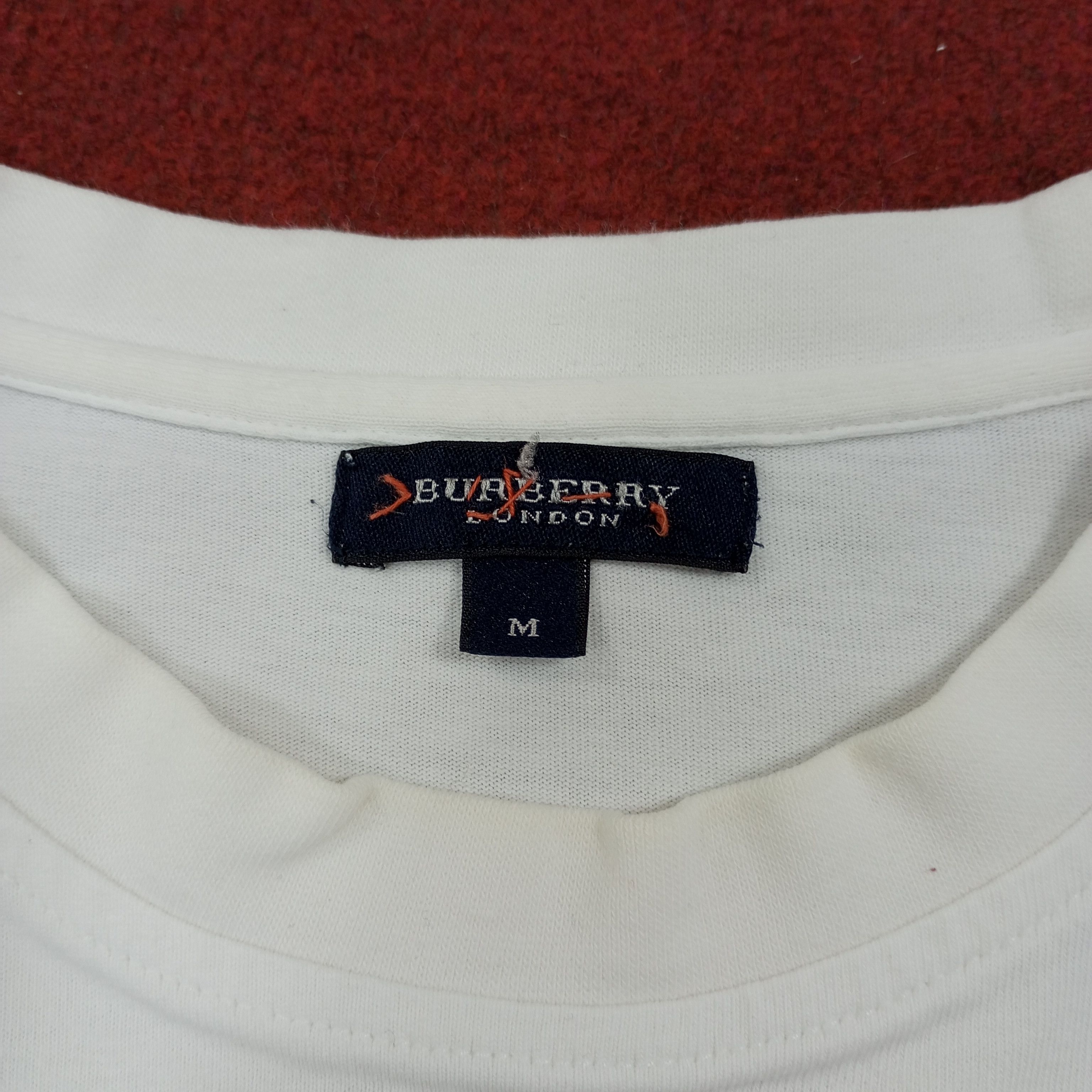 Burberry × Vintage Burberry London Fashion Brand Pocket Design Tshirt Size US M / EU 48-50 / 2 - 6 Thumbnail