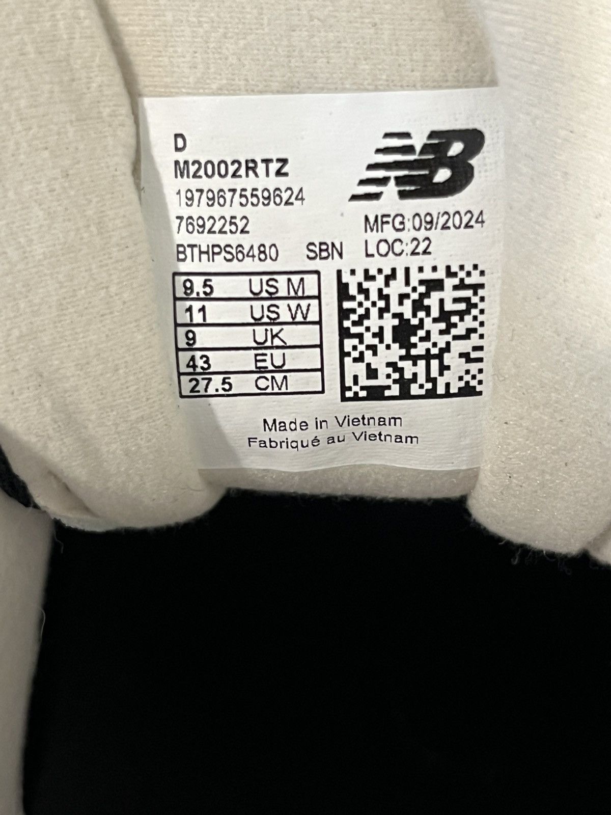 New Balance New balance 2002r black beige Size US 9.5 / EU 42-43 - 10 Thumbnail