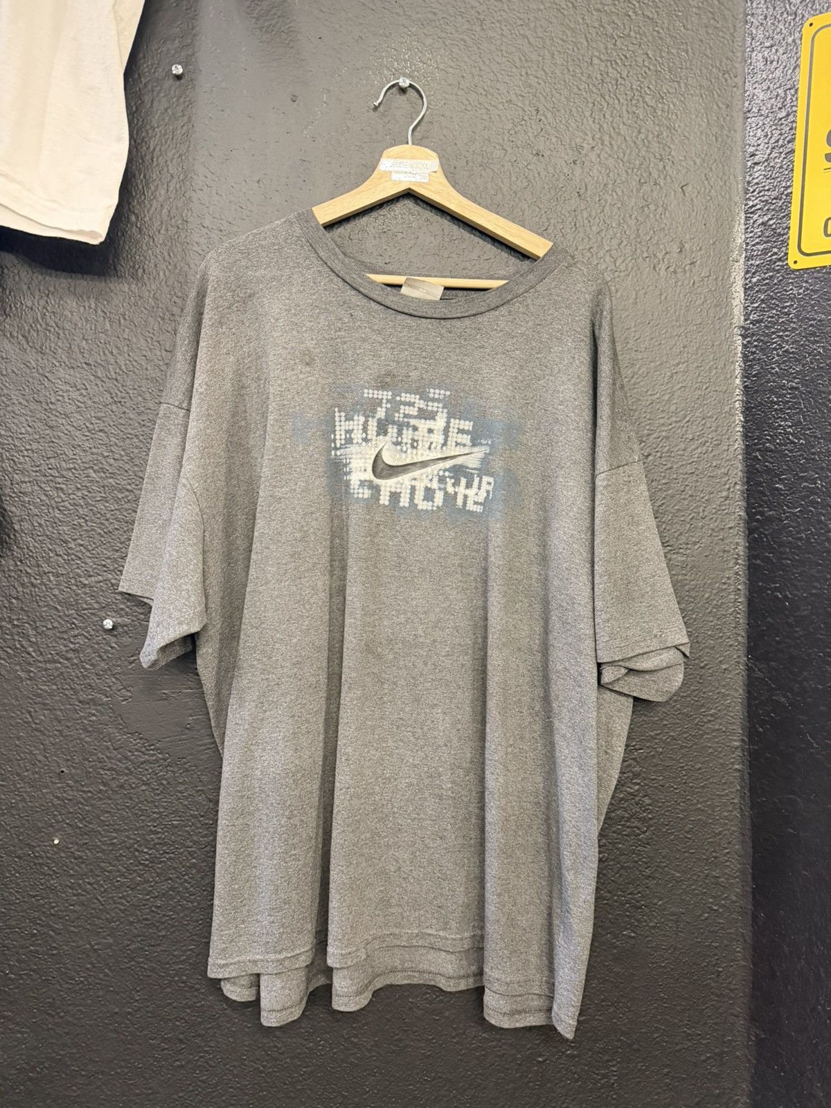 Nike Vintage Nike T Shirt Size US XXL / EU 58 / 5 - 1 Thumbnail