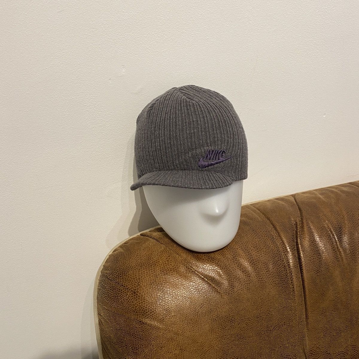 Nike Nike grey snowboard hat Size ONE SIZE - 6 Thumbnail