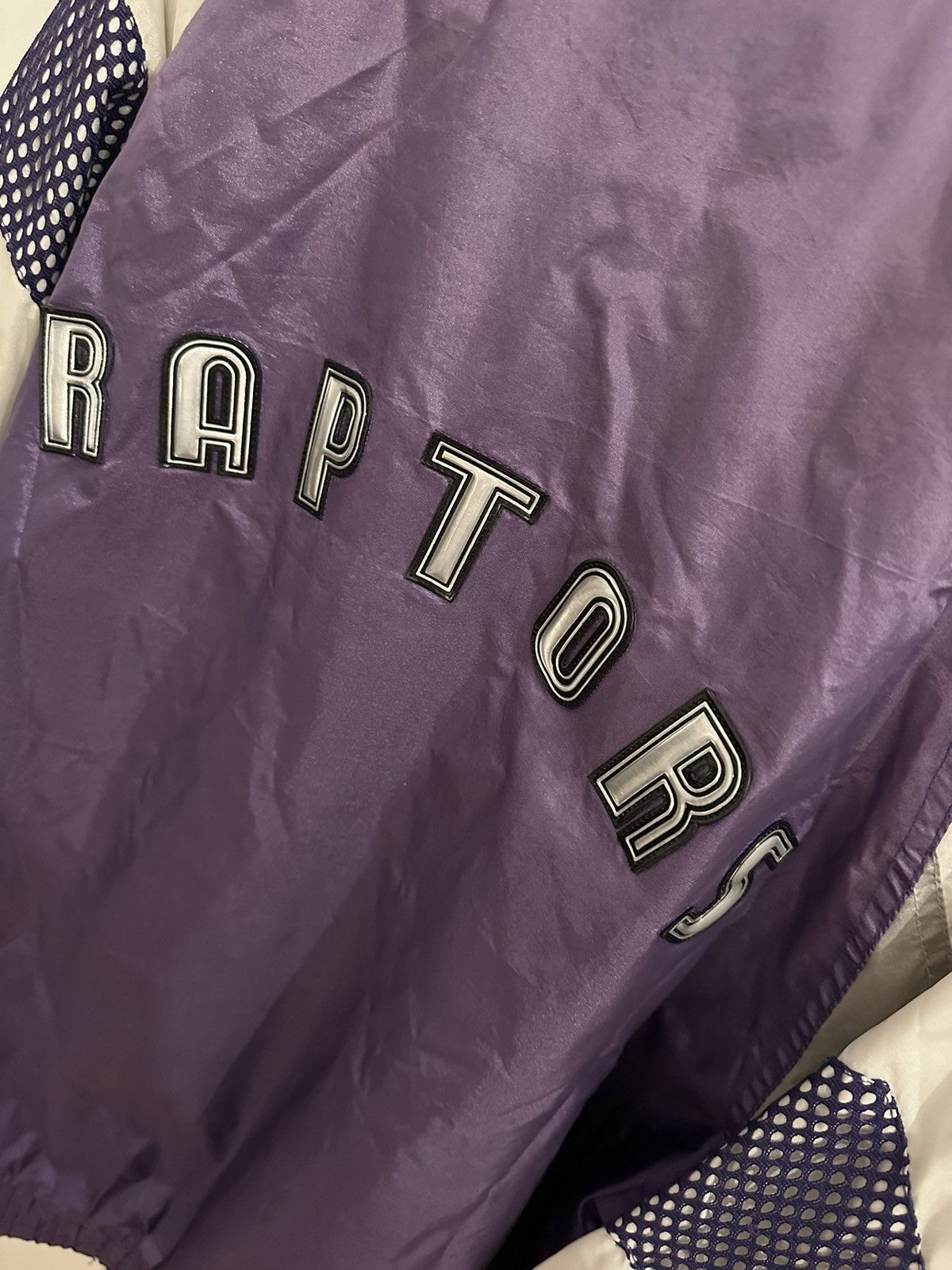 Pro Player Pro Player Jacke Toronto Raptors Size L NBA Vintage JACKET Size US L / EU 52-54 / 3 - 15 Thumbnail