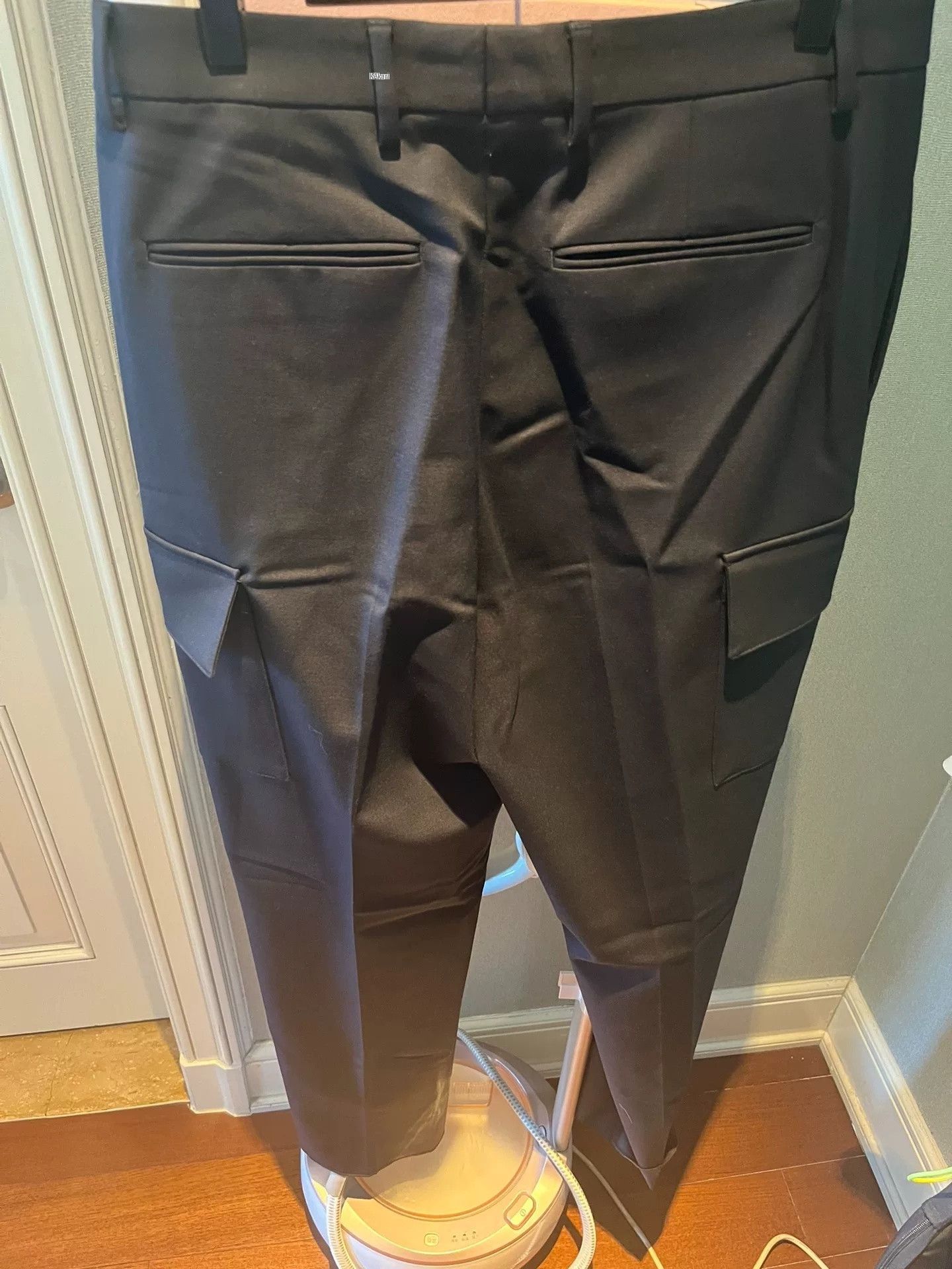 Valentino Valentino Black Straight-Leg Relaxed Cargo Pants Size US 30 / EU 46 - 4 Thumbnail