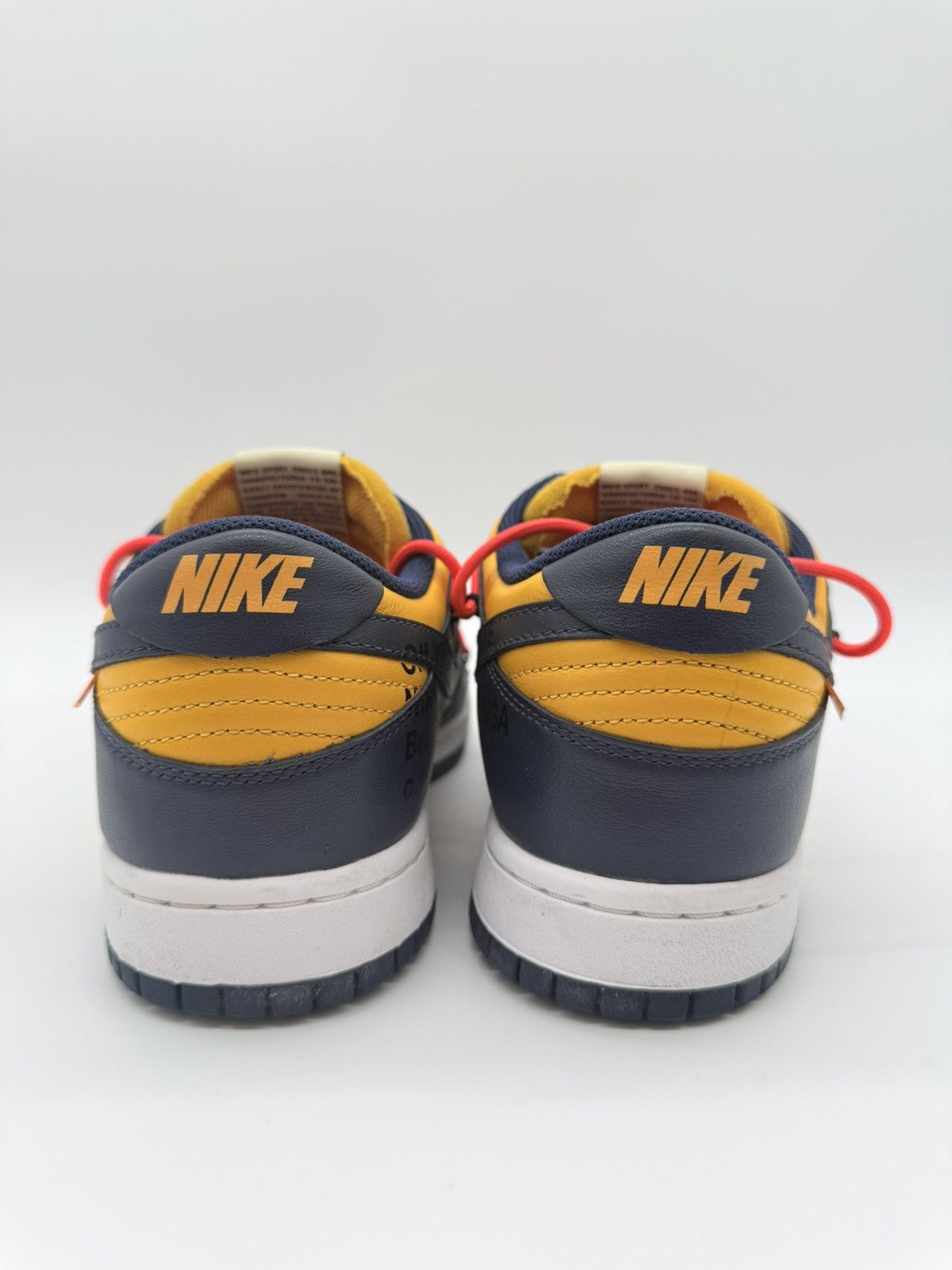 Nike × Off-White Nike Dunk Low Off-White University Gold EU 44,5 Size US 10.5 / EU 43-44 - 4 Thumbnail