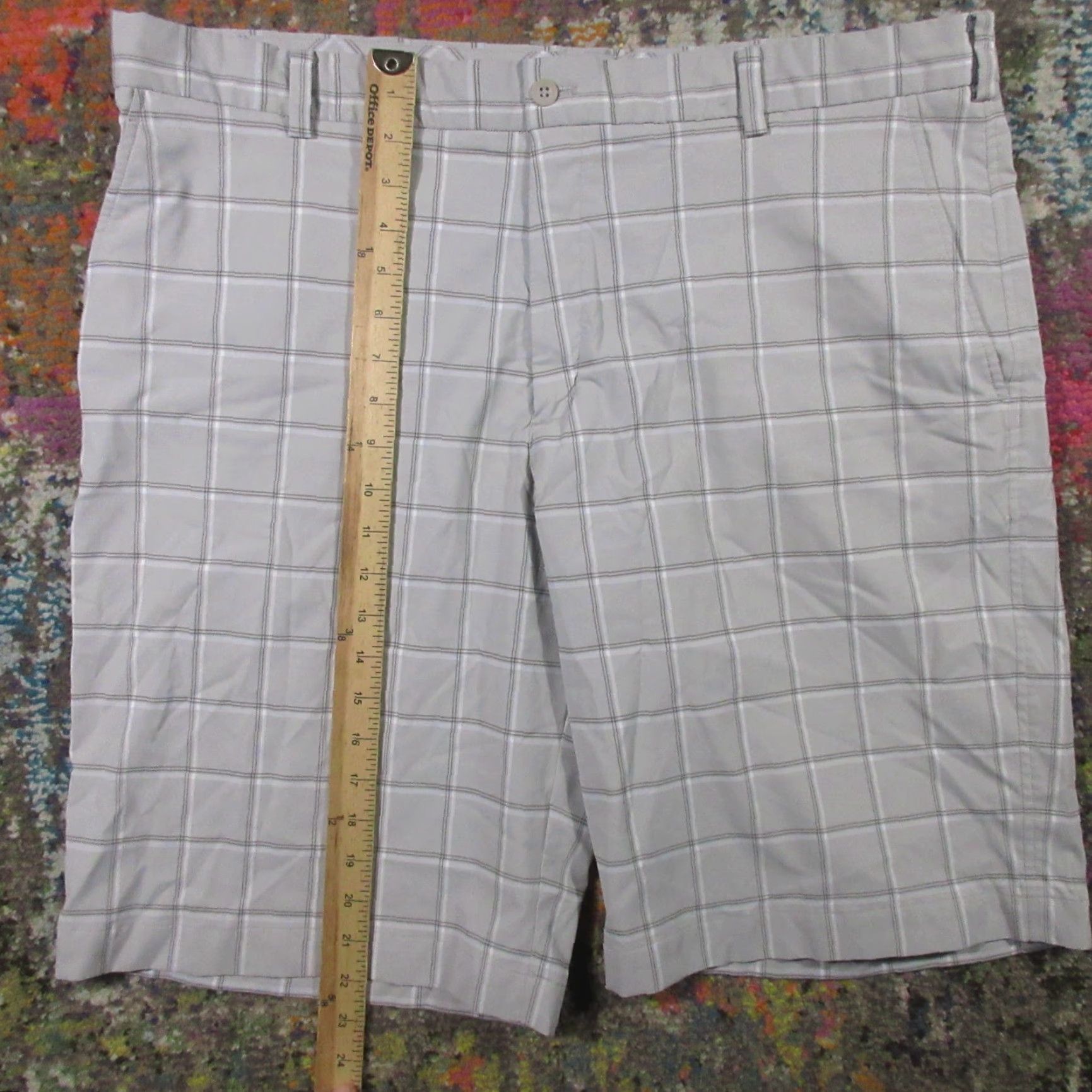 Nike Nike Golf Shorts Mens 40 Gray Plaid Performance Stretch Bermuda Long Inseam 13in Regular Rise Zip Pocket Chino Sports Size US 40 / EU 56 - 7 Thumbnail
