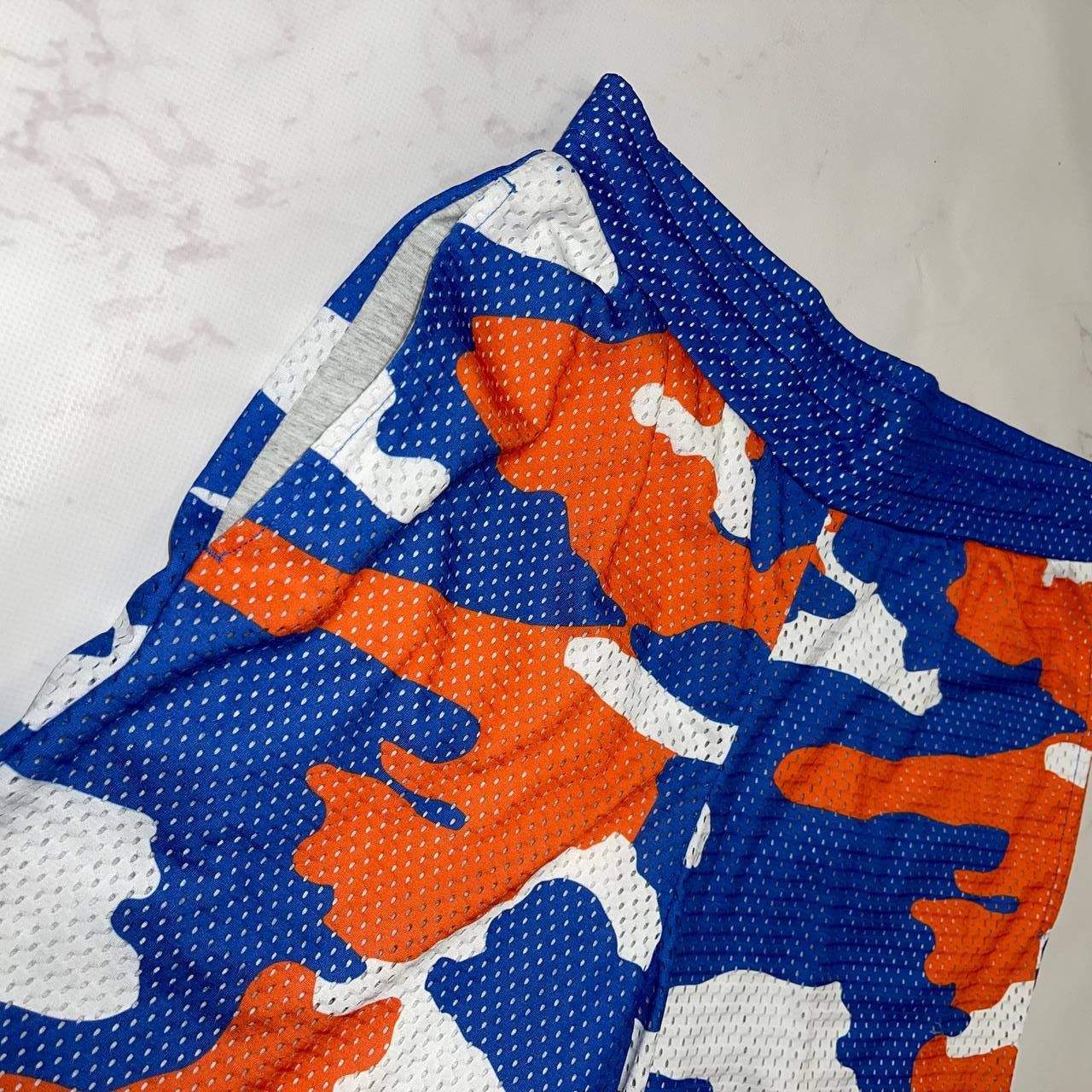 Adidas New York Knicks basketball Shorts Adidas NBA Sz S Size US 28 / EU 44 - 9 Thumbnail