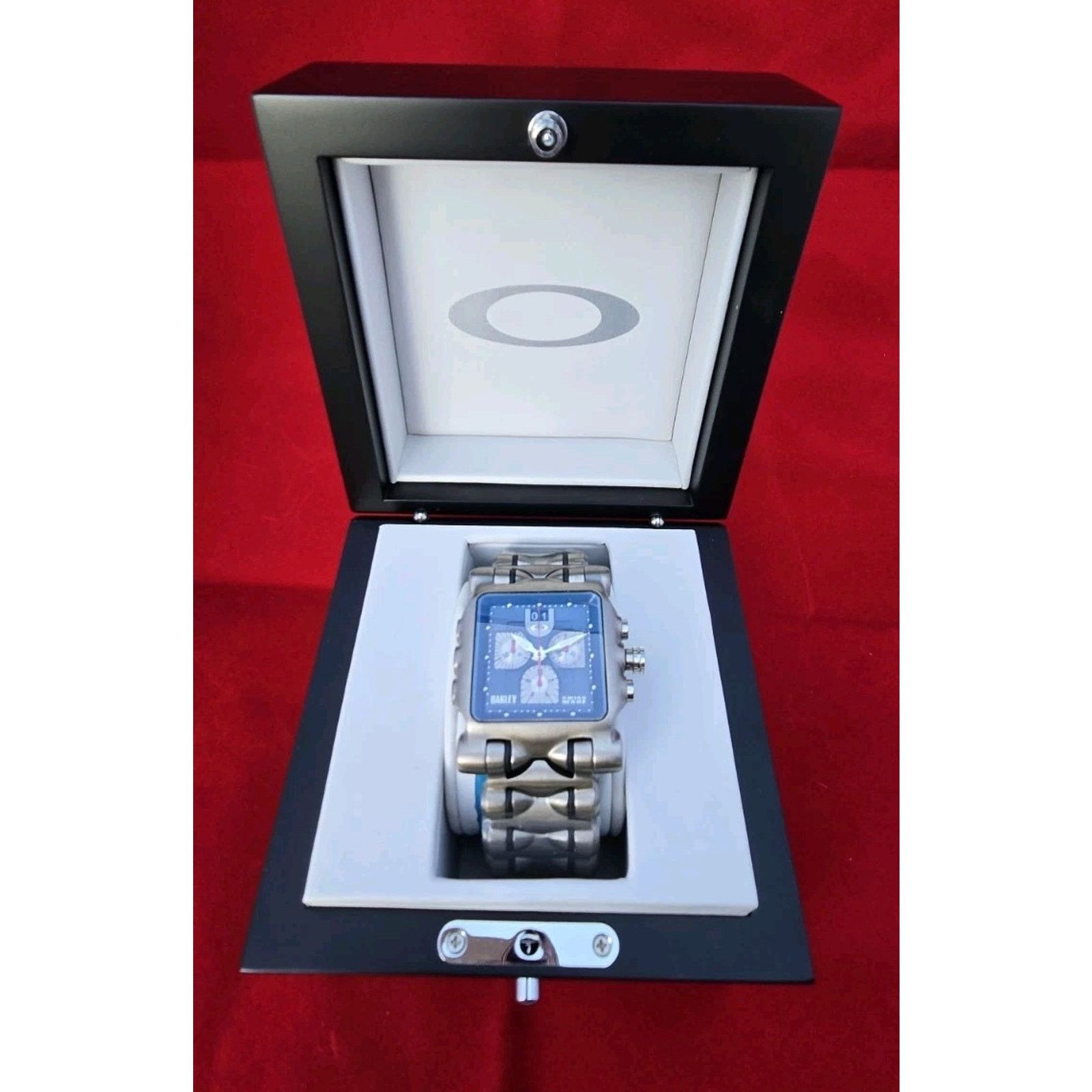 NEW Oakley Minute Machine Titanium Square Watch Chronograph