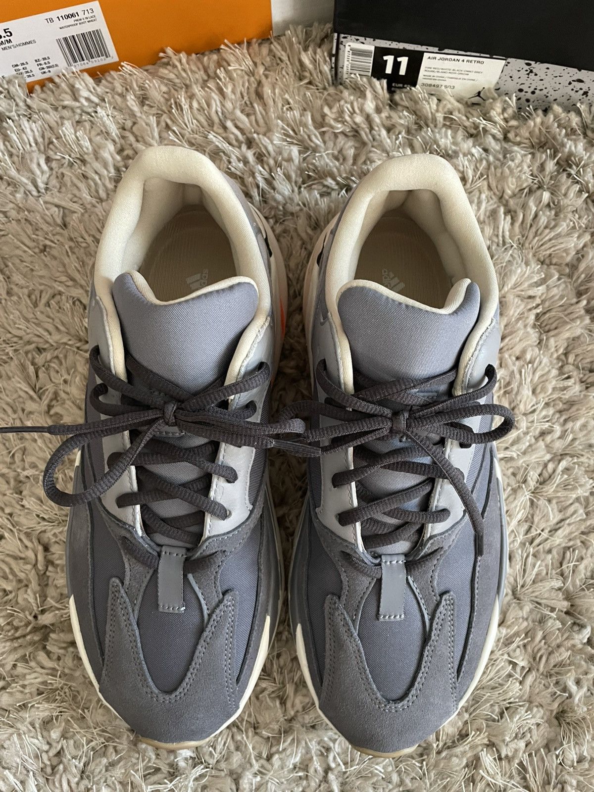 Yeezy Adidas Yeezy Boost 700 Magnet Size US 11 / EU 44 - 5 Thumbnail