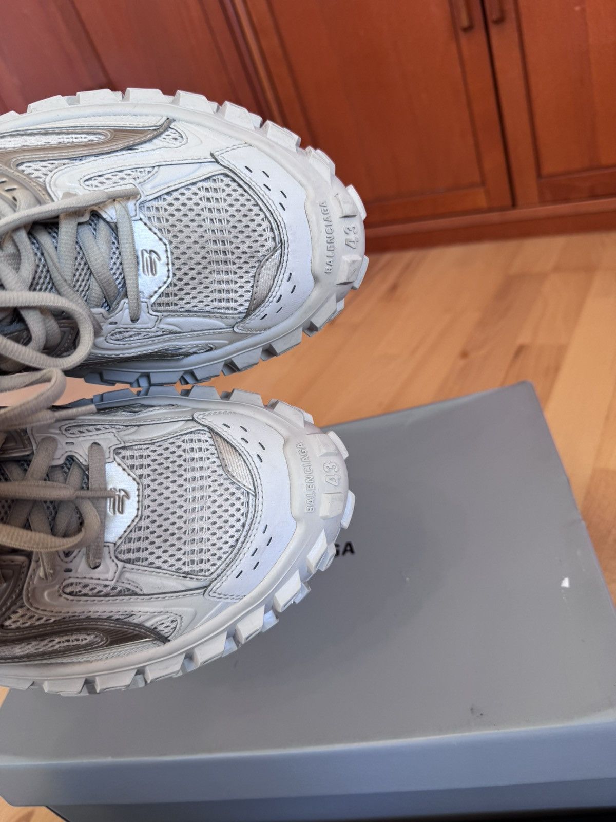 Balenciaga Balenciaga Defender Beige Size US 10 / EU 43 - 10 Thumbnail