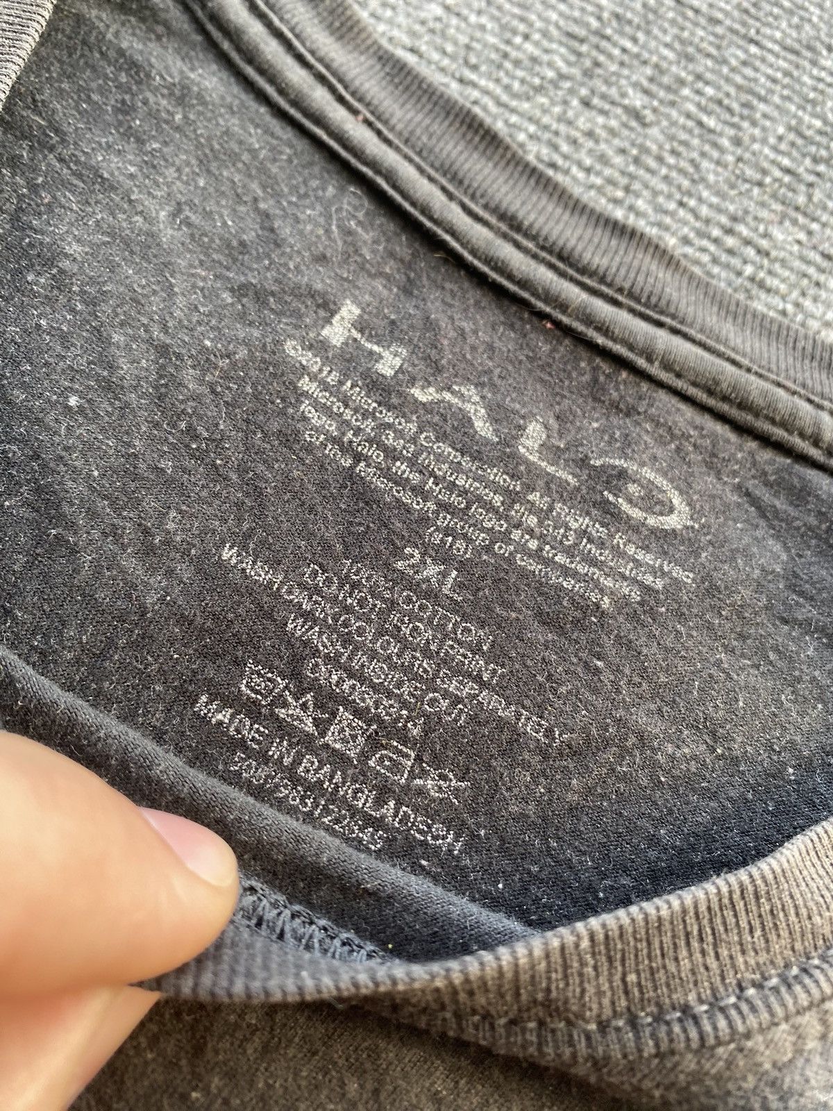 Microsoft 🔥2018 Halo Microsoft black Sun Faded tee xxl rare Size US XXL / EU 58 / 5 - 2 Thumbnail