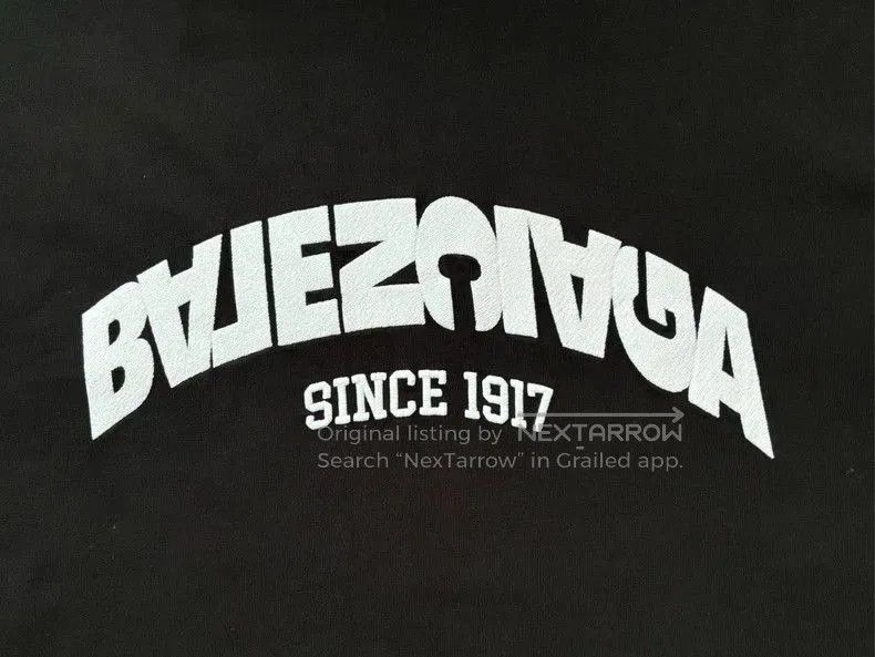 Balenciaga Balenciaga Asymmetric Inverted Logo Tee. Size US L / EU 52-54 / 3 - 3 Thumbnail