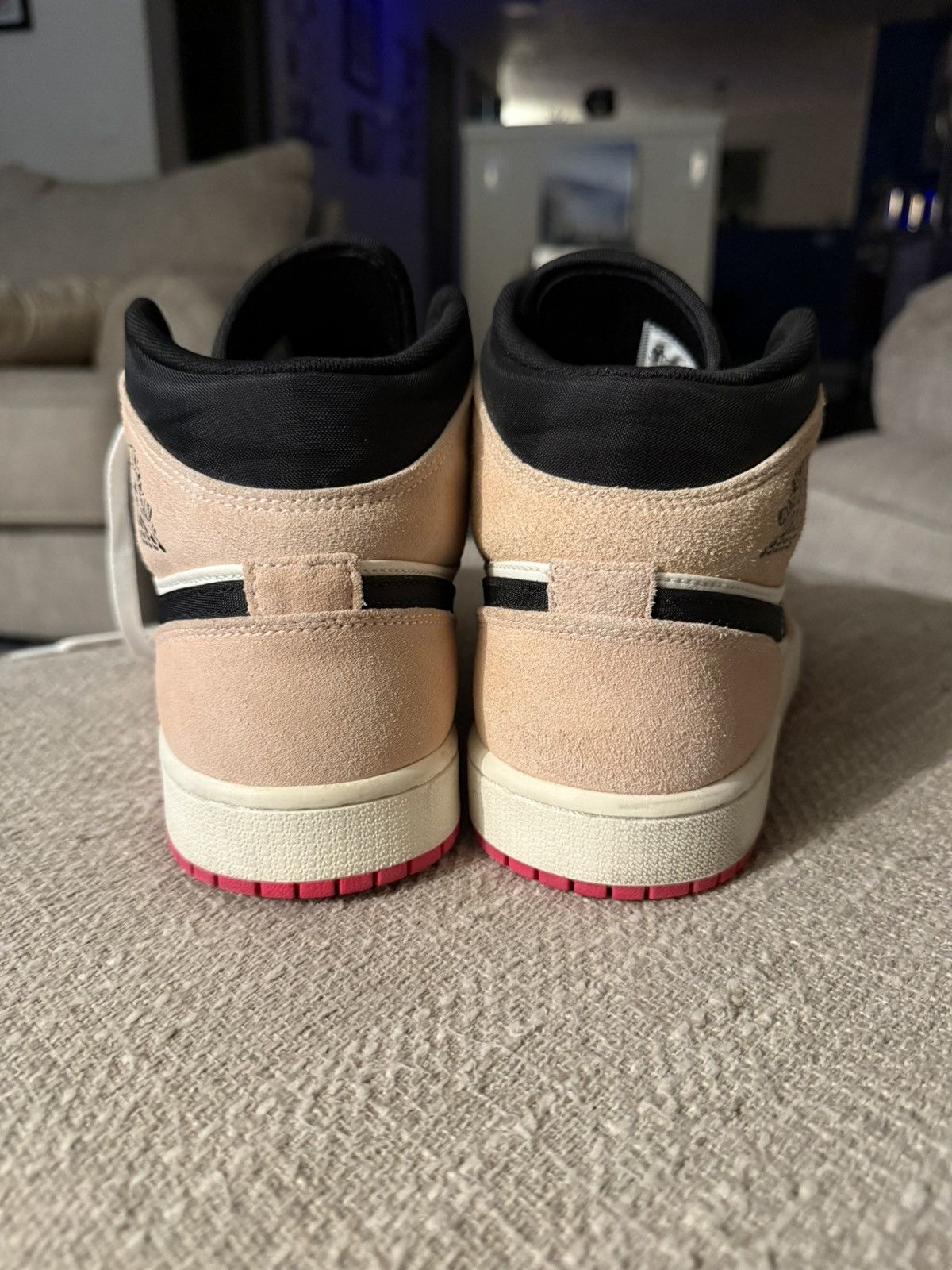 Nike Nike Jordan Mid - Crimson Tint Size US 9.5 / EU 42-43 - 5 Thumbnail