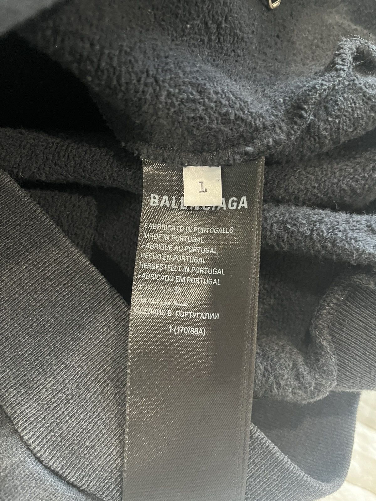Balenciaga Balenciaga uniform Patch Hoodie Size US S / EU 44-46 / 1 - 4 Thumbnail