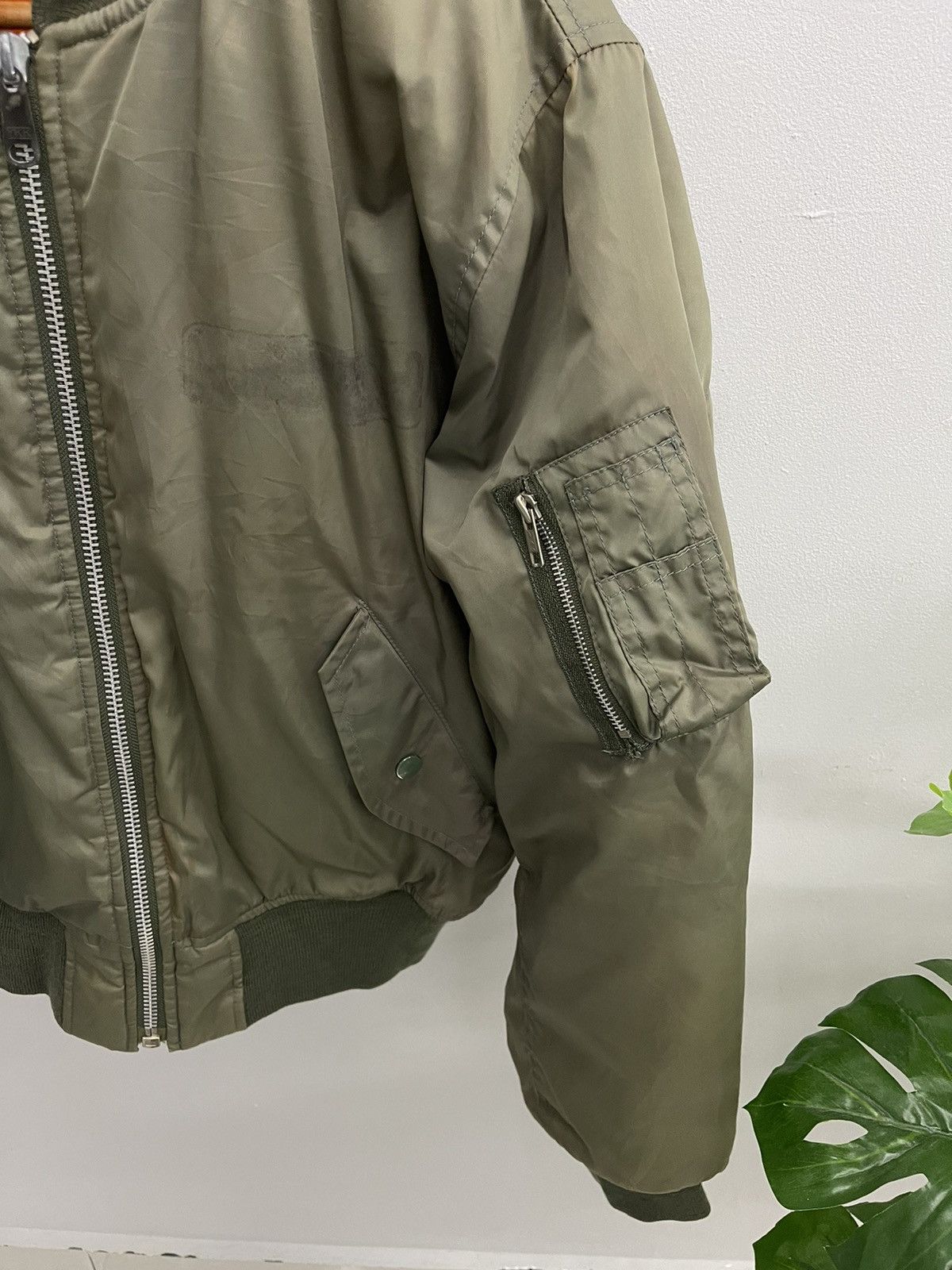 Alpha Industries Vtg Alpha Industries MA-1 Bomber Jacket Lion Patch Size US M / EU 48-50 / 2 - 5 Thumbnail
