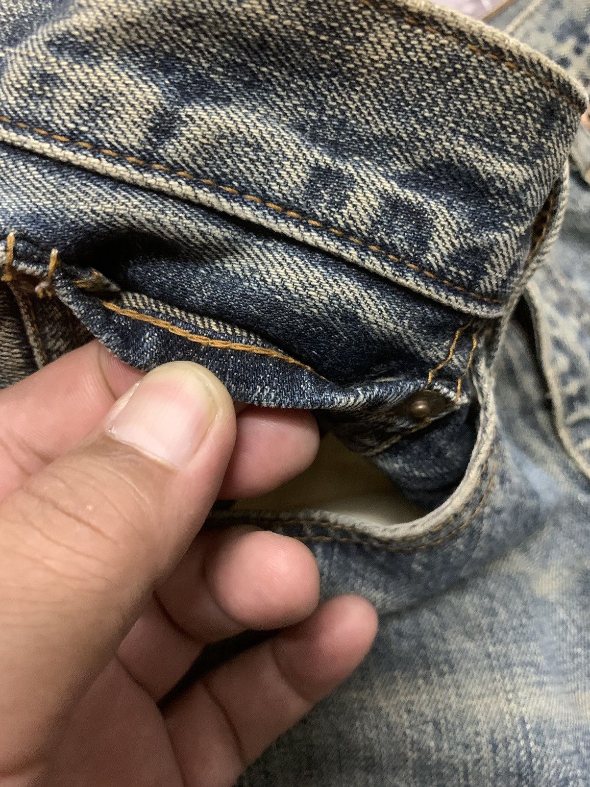 Levi's Vintage Levi’s 504 Faded Wash Denim Size US 33 - 9 Thumbnail