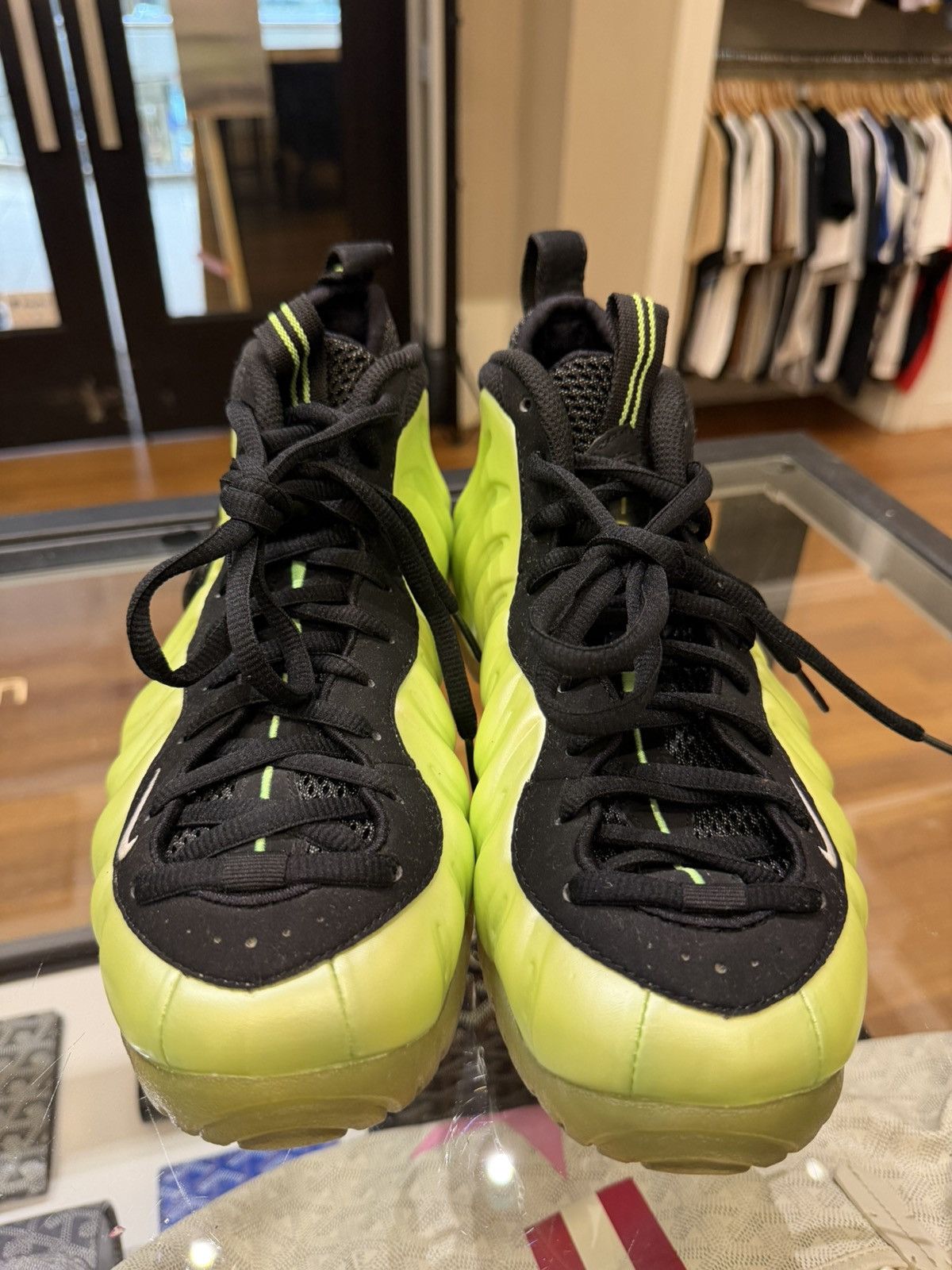 Nike Nike Air Foamposite Pro ‘Electric Green’ (2010) Size US 8 / EU 41 - 5 Thumbnail