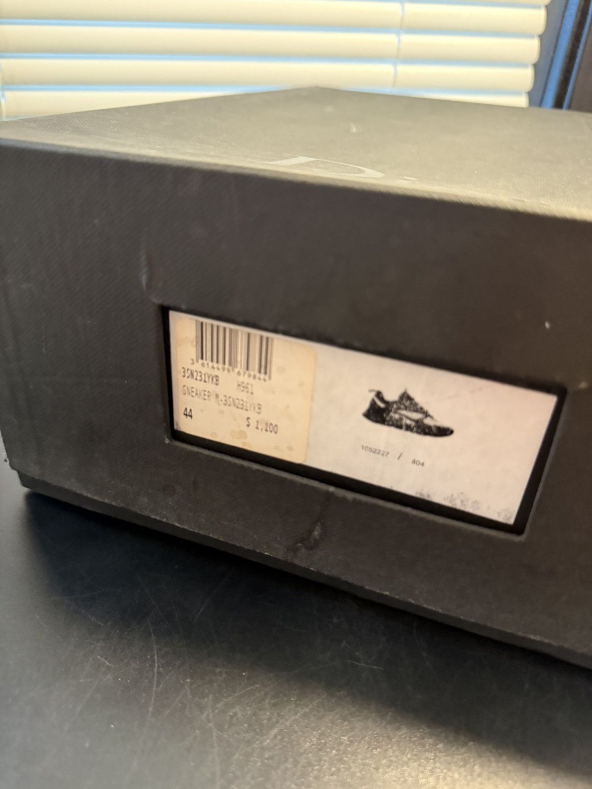 Dior Dior B22 Black Yellow Volt Size 11 US / 44 EU Size US 11 / EU 44 - 24 Thumbnail