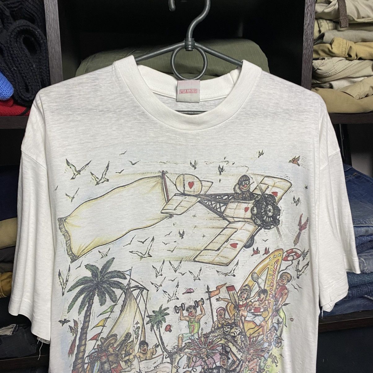 Vintage Vintage 90’s Big Graphic Logo single stitch USA tee size L Size US L / EU 52-54 / 3 - 2 Thumbnail
