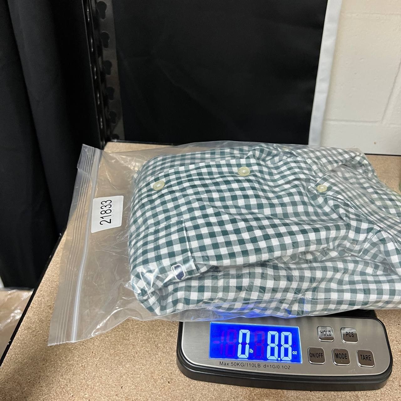 Vineyard Vines Vineyard Vines Button Down M ClassicFit Tucker Gingham Check Size US M / EU 48-50 / 2 - 7 Thumbnail