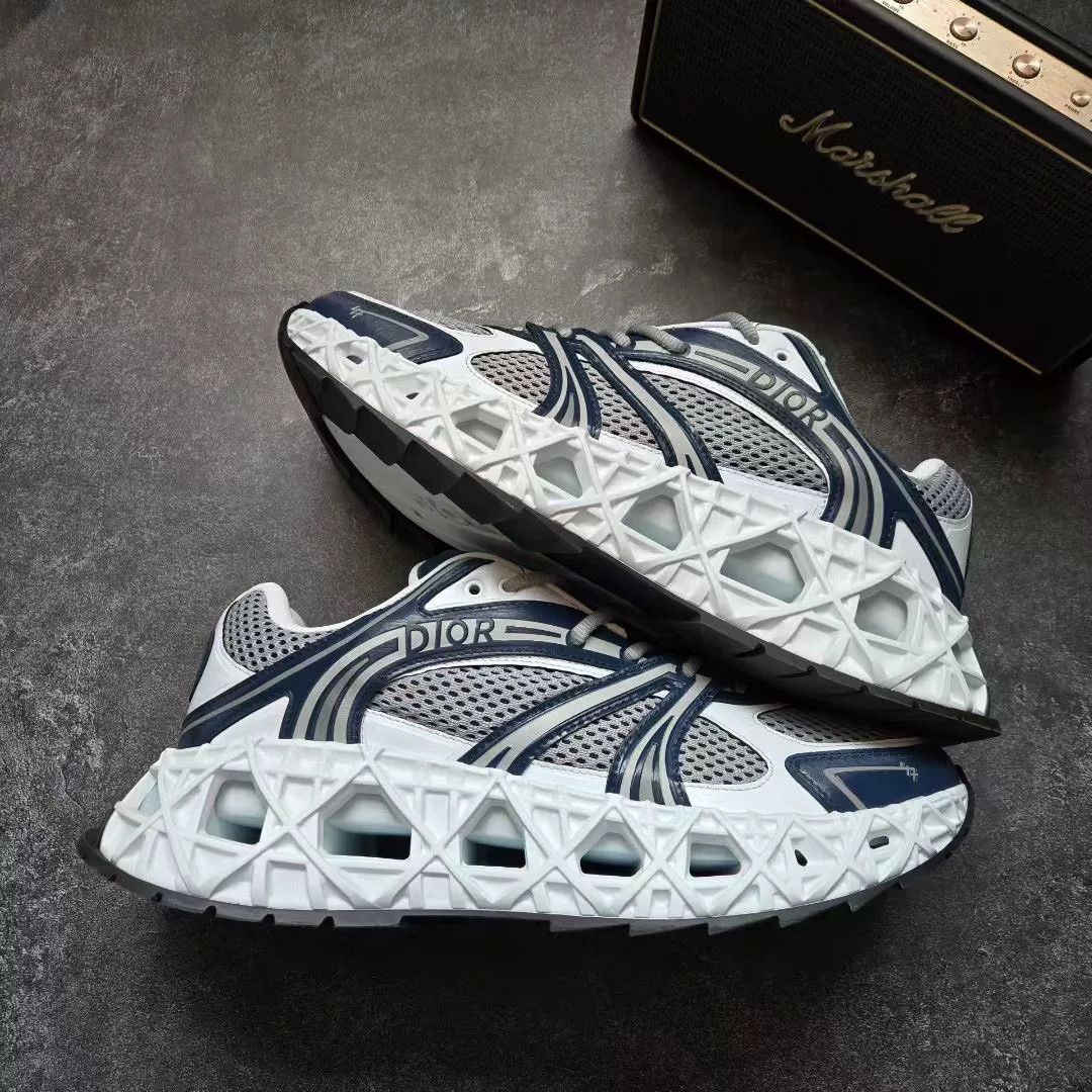 Dior Dior Blue Lowtop Sneakers 35 Men Size US 5 / EU 37 - 1 Thumbnail