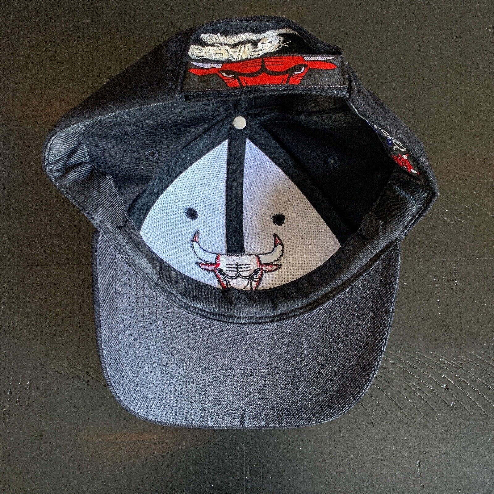 NBA Chicago Bulls NBA Basketball Kick 10 Pro Gear Sears Hat Size ONE SIZE - 5 Thumbnail
