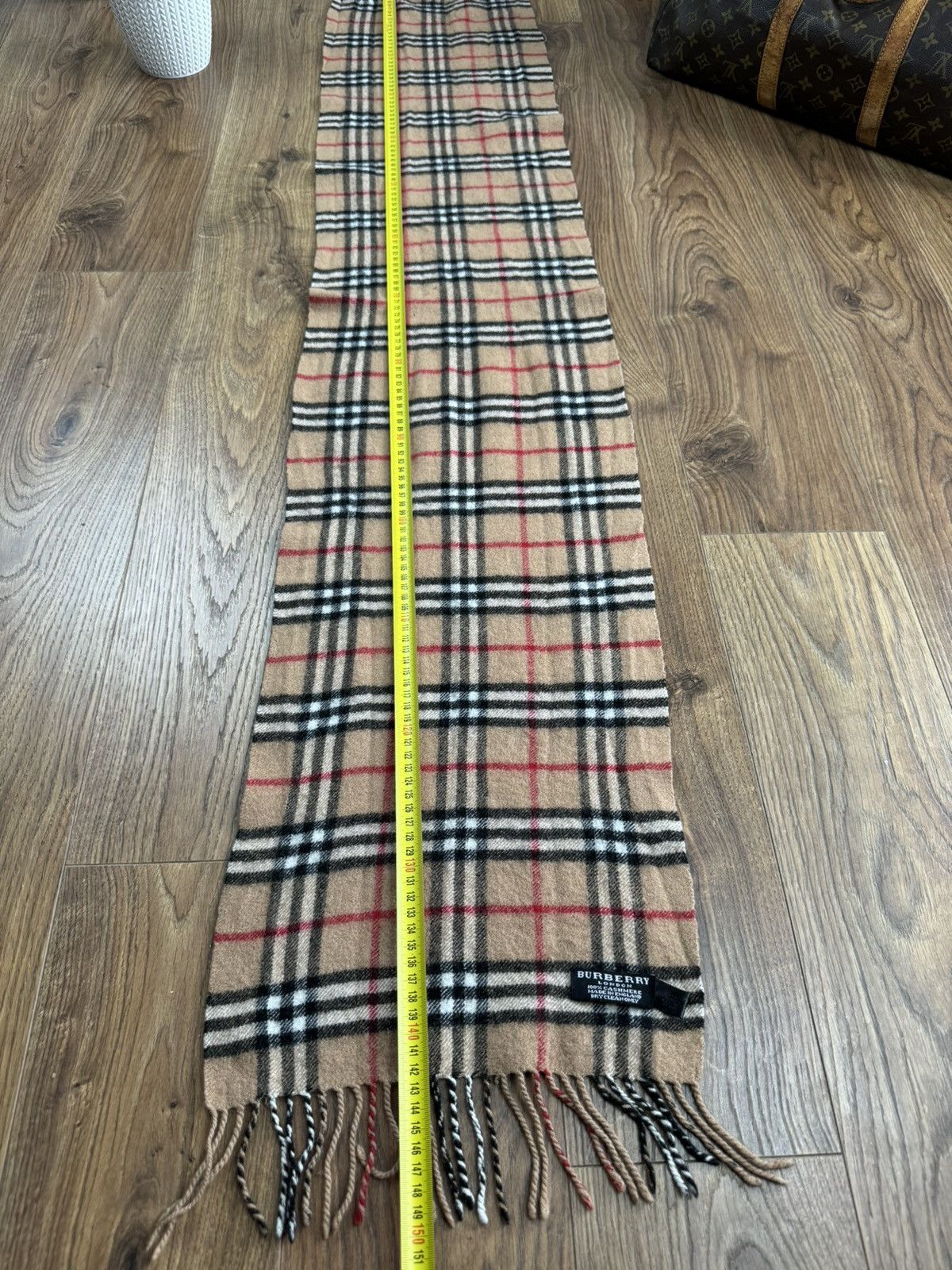 Burberry Vintage cashmere scarf Burberry’s 90s original luxury item Size ONE SIZE - 4 Thumbnail