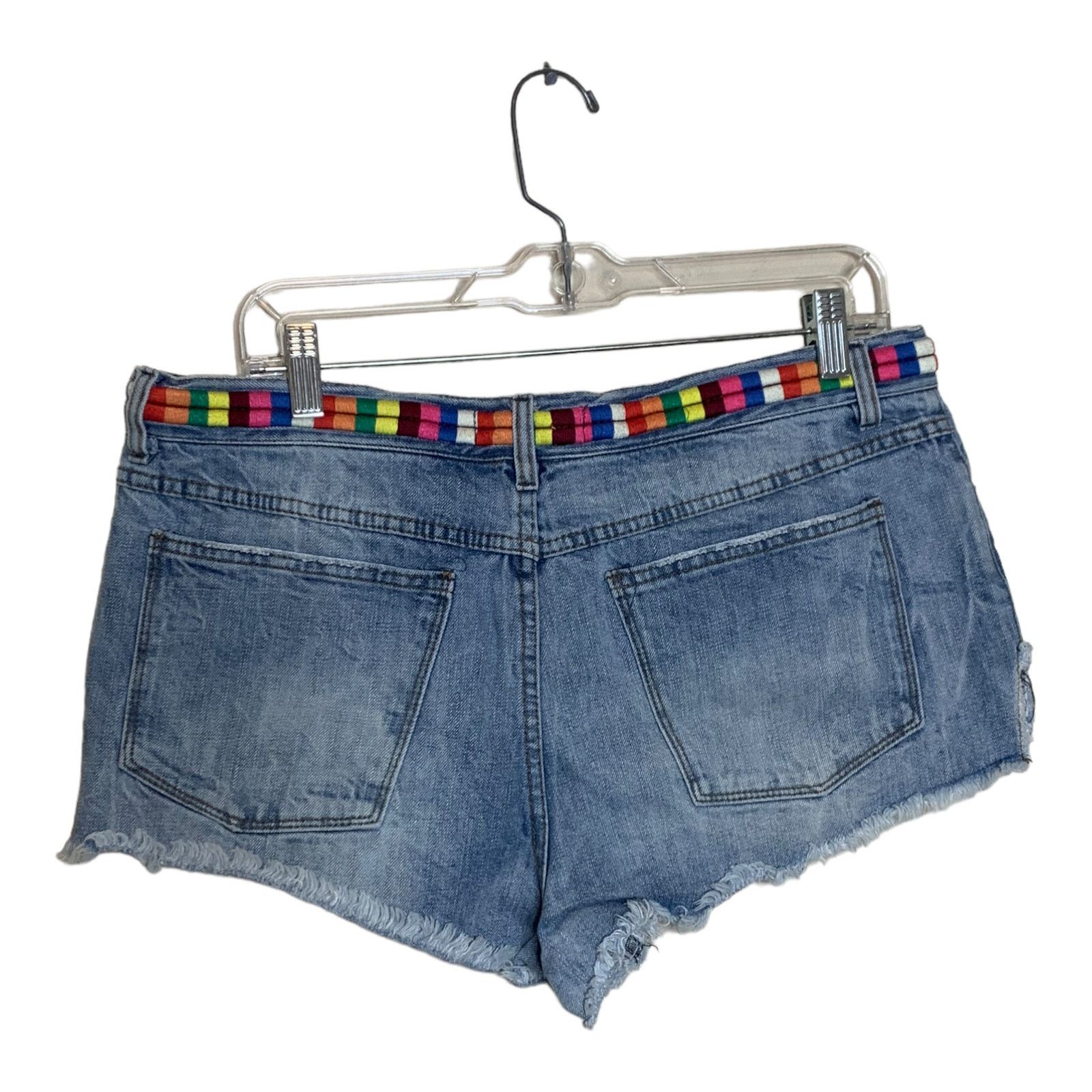 Free People Free People Eliot Embroidered Denim Cut Out Shorts size 30 Size 34" / US 12 / IT 48 - 2 Thumbnail