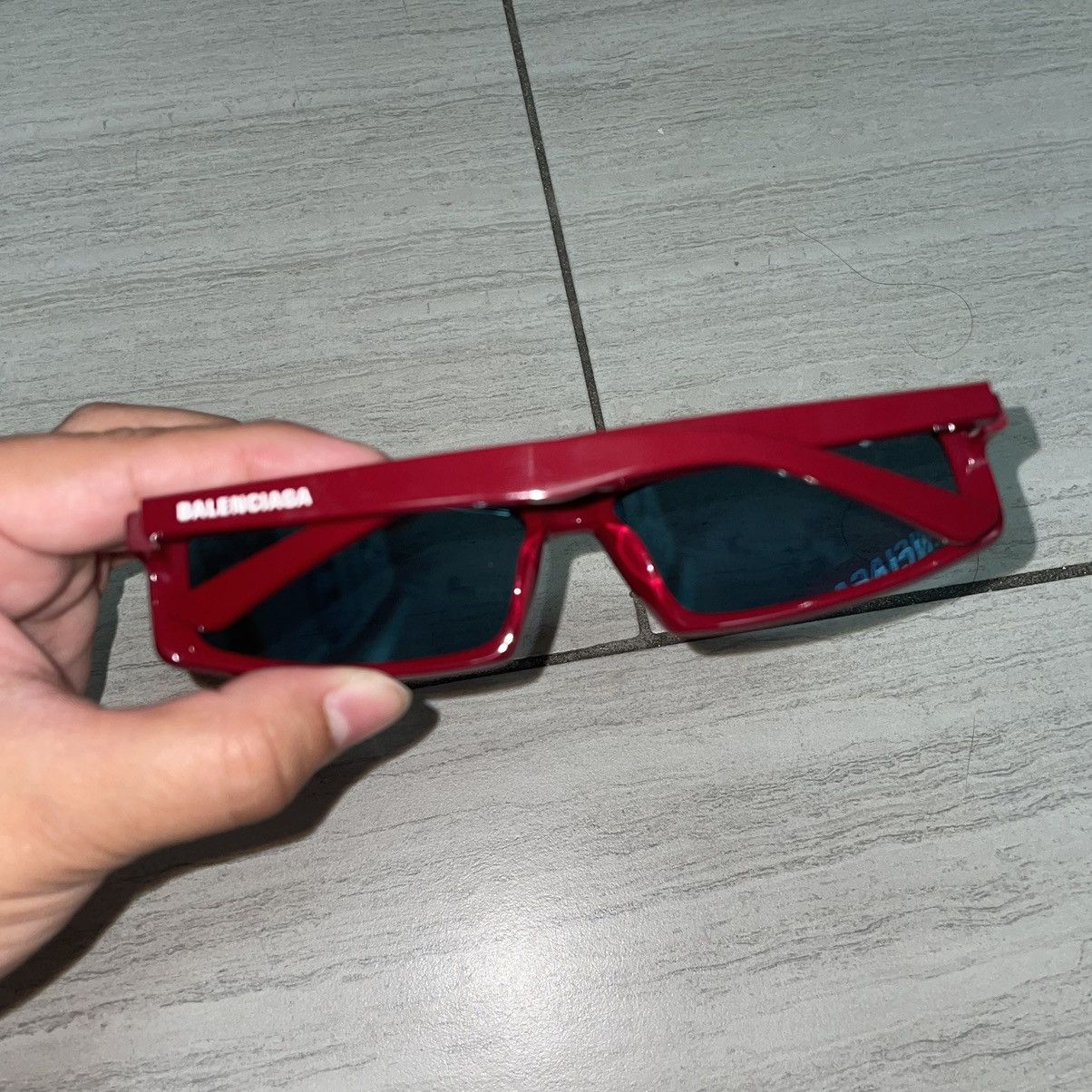 Balenciaga Balenciaga Mirror Sunglasses in Red Size ONE SIZE - 11 Thumbnail
