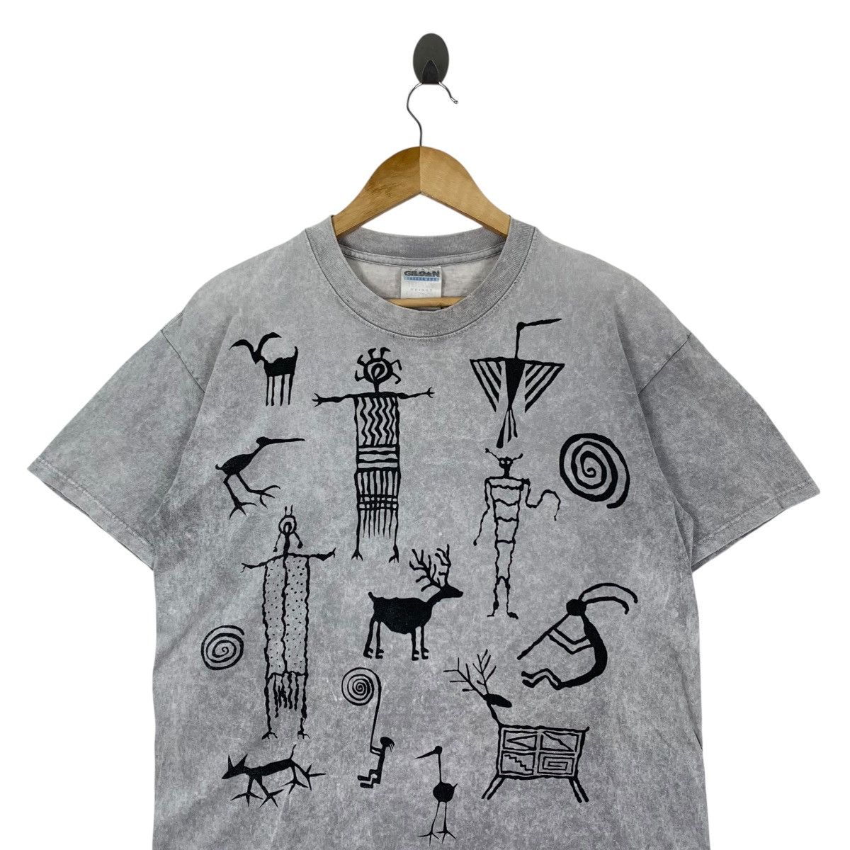 Vintage Vintage 90s CAVE DRAWING Art Stone Wash Tie Dye Shirt Size US L / EU 52-54 / 3 - 2 Thumbnail