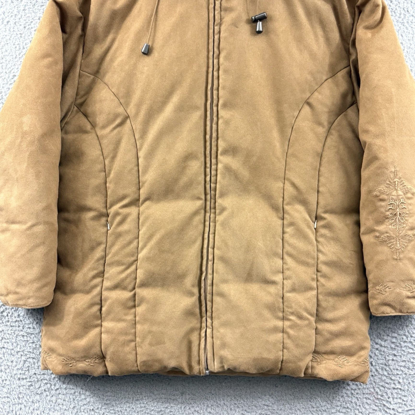Vintage VINTAGE Cabela’s Jacket Womens Large Goose Down Tan Parka Fur Hooded Suede Zip Outdoor Size L / US 10 / IT 46 - 2 Thumbnail