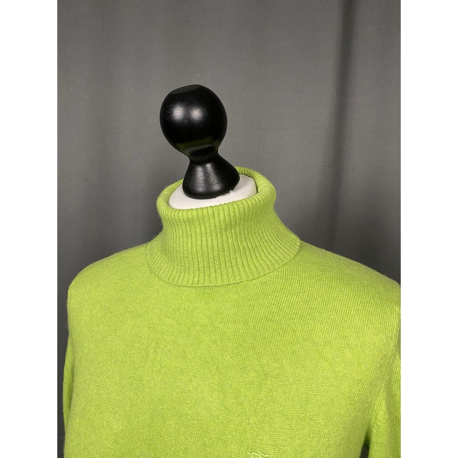 Burberry Burberry Small Logo Women's Green Cashmere Turtleneck Sweate Size S / US 4 / IT 40 - 5 Thumbnail