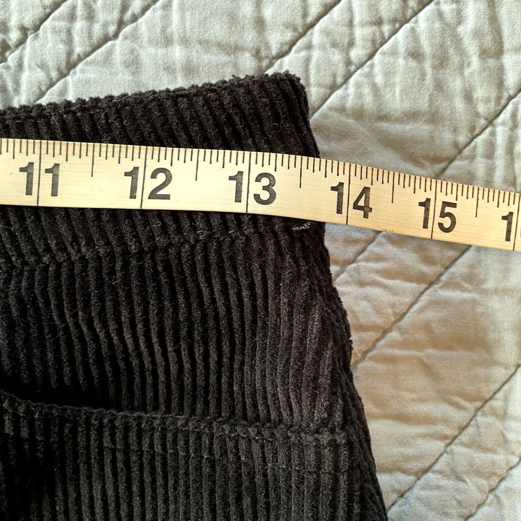 Forever 21 FOREVER 21 Women's Corduroy Mini Skirt S Black Cotton Casual Modern Retro Pockets High Rise Girls Size 28" / US 6 / IT 42 - 4 Thumbnail