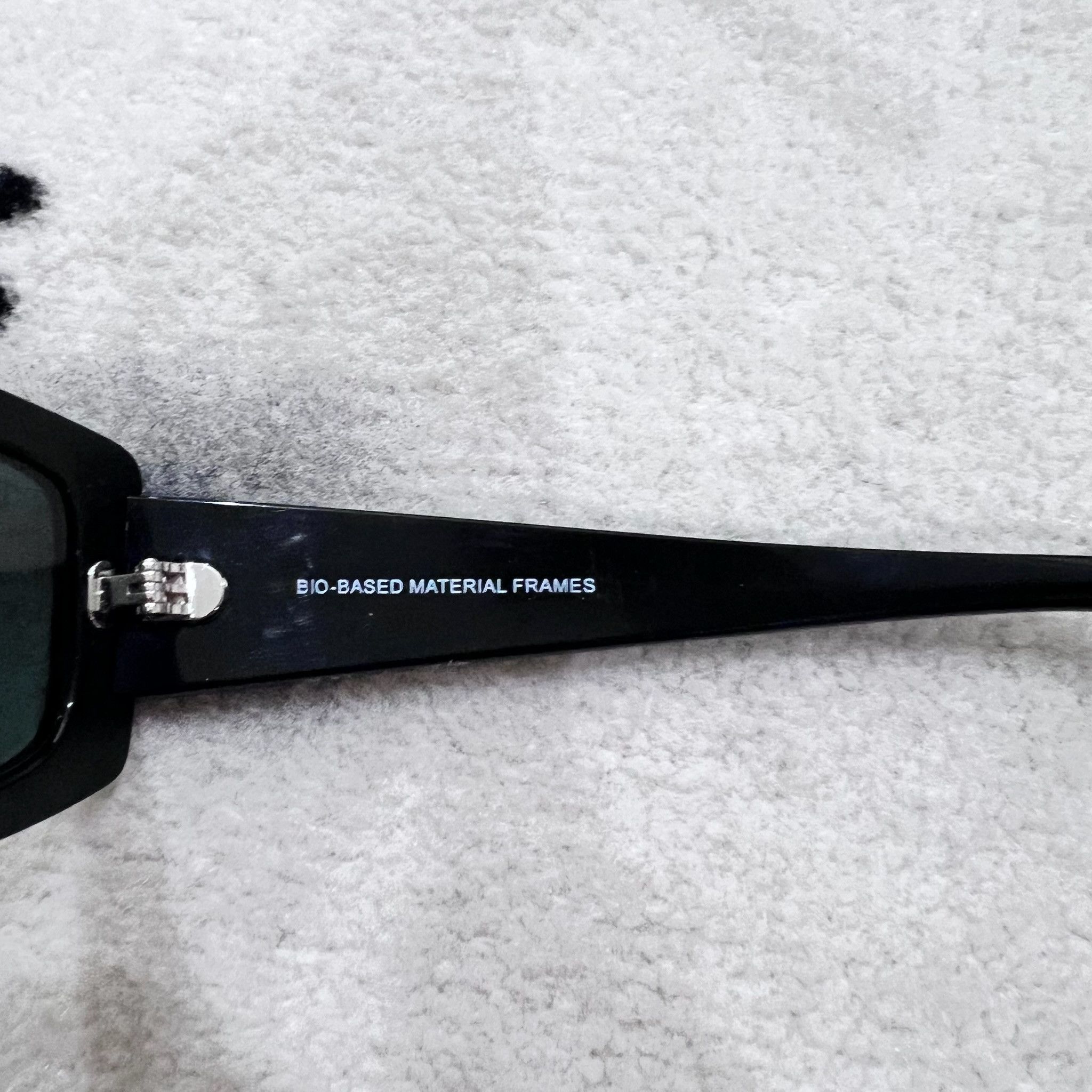 RayBan Ray-Ban Kiliane RB4395 F Bio Based Frame Square Sunglasses Size ONE SIZE - 9 Thumbnail