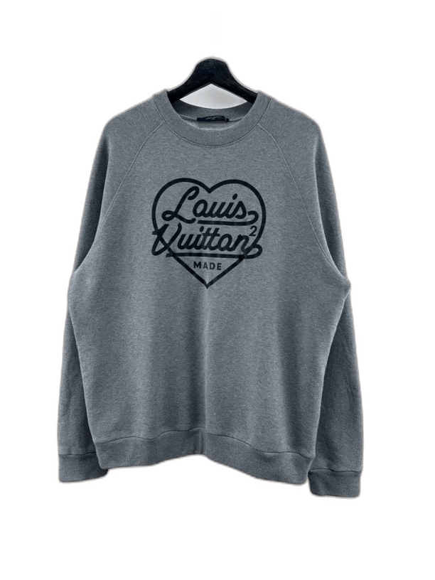 Louis Vuitton Louis Vuitton Heart Sweatshirt Size S-yf Size US S / EU 44-46 / 1 - 1 Thumbnail