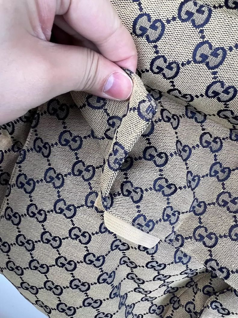 Gucci Gucci Full logo hooded down vest with presbyopia vest Size US M / EU 48-50 / 2 - 7 Thumbnail